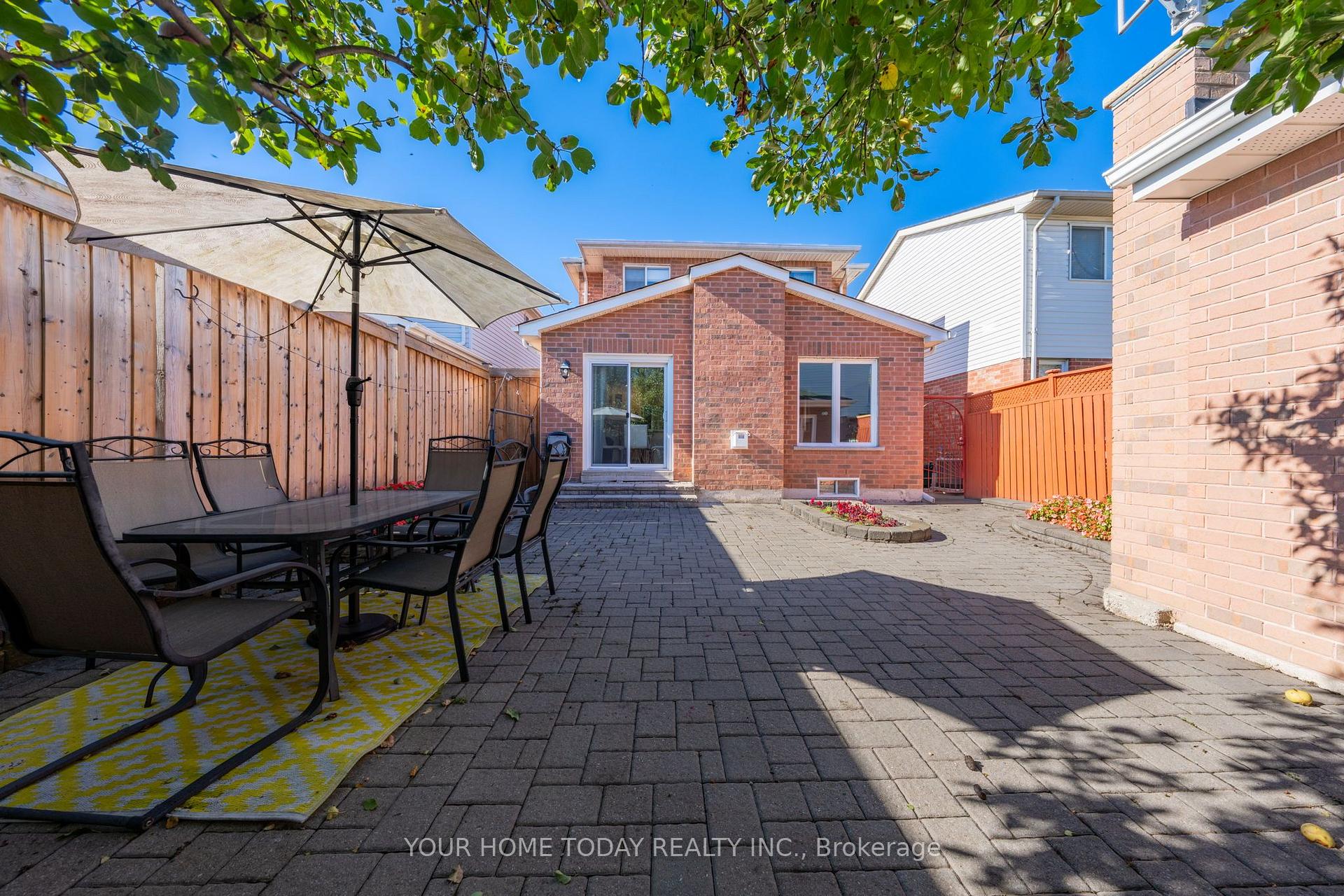 Photo 39 of 33 Preston Street, Halton Hills, Georgetown — HOMEH