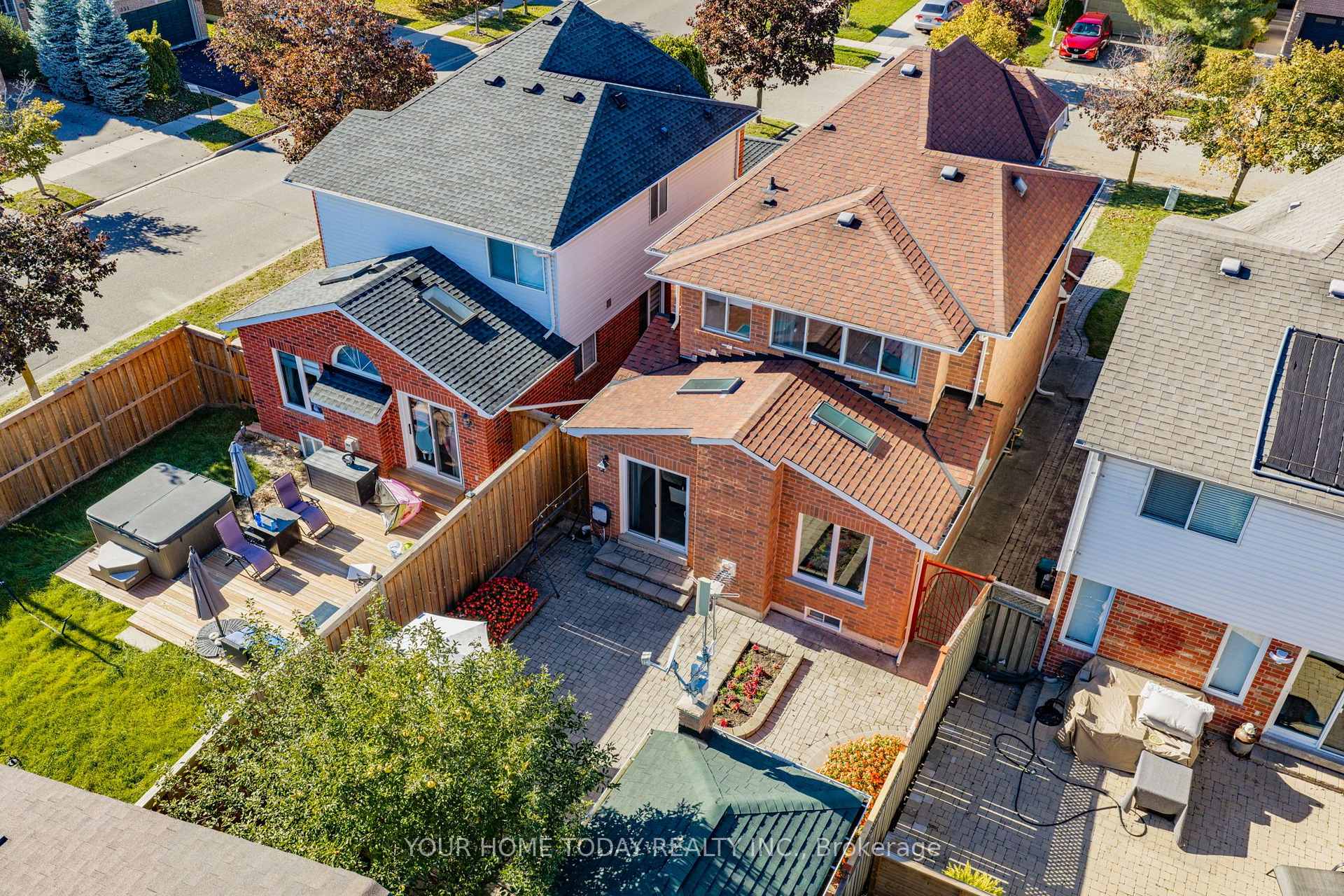 Photo 42 of 33 Preston Street, Halton Hills, Georgetown — HOMEH