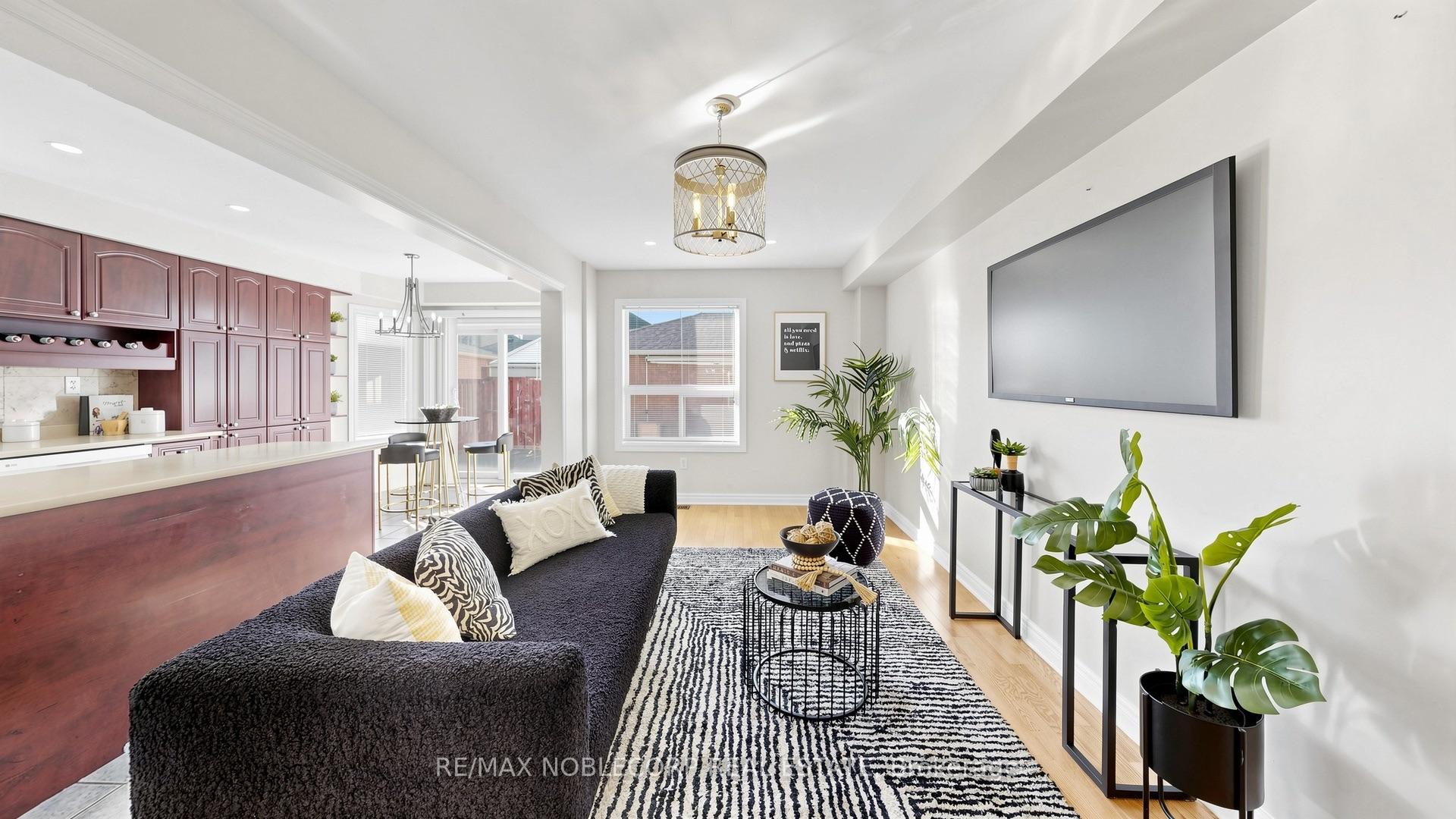 Photo 13 of 48 Ed Quigg Way, Vaughan, Sonoma Heights — HOMEH