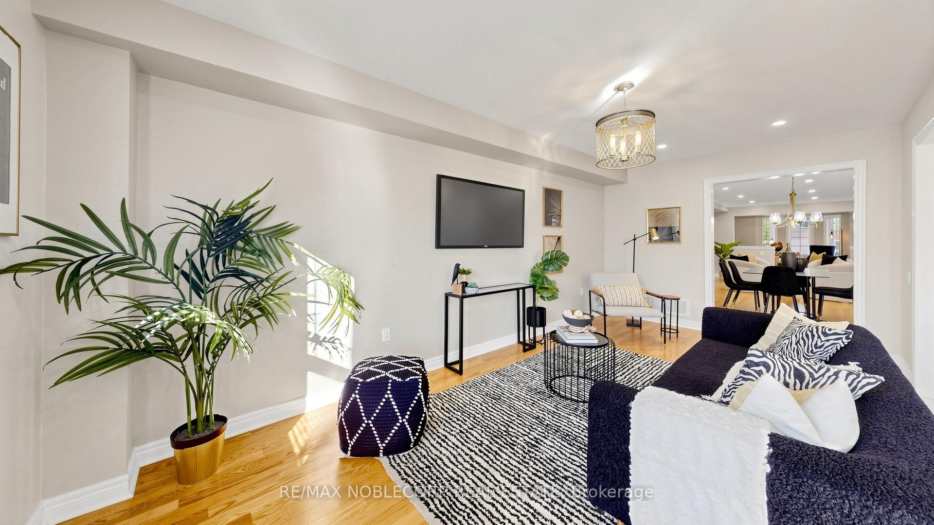 Photo 15 of 48 Ed Quigg Way, Vaughan, Sonoma Heights — HOMEH