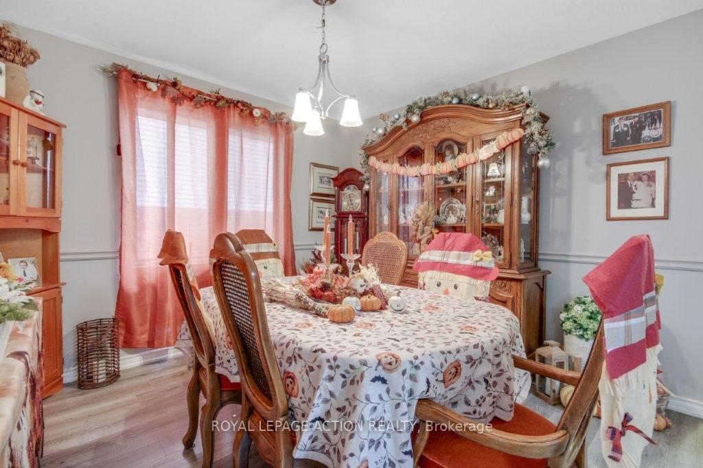 Photo 6 of 72 Lynden Hill Crescent, Brantford, Lynden Hills — HOMEH