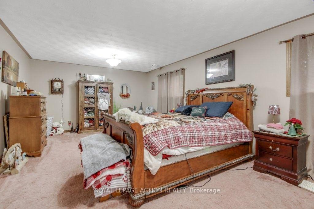 Photo 15 of 72 Lynden Hill Crescent, Brantford, Lynden Hills — HOMEH