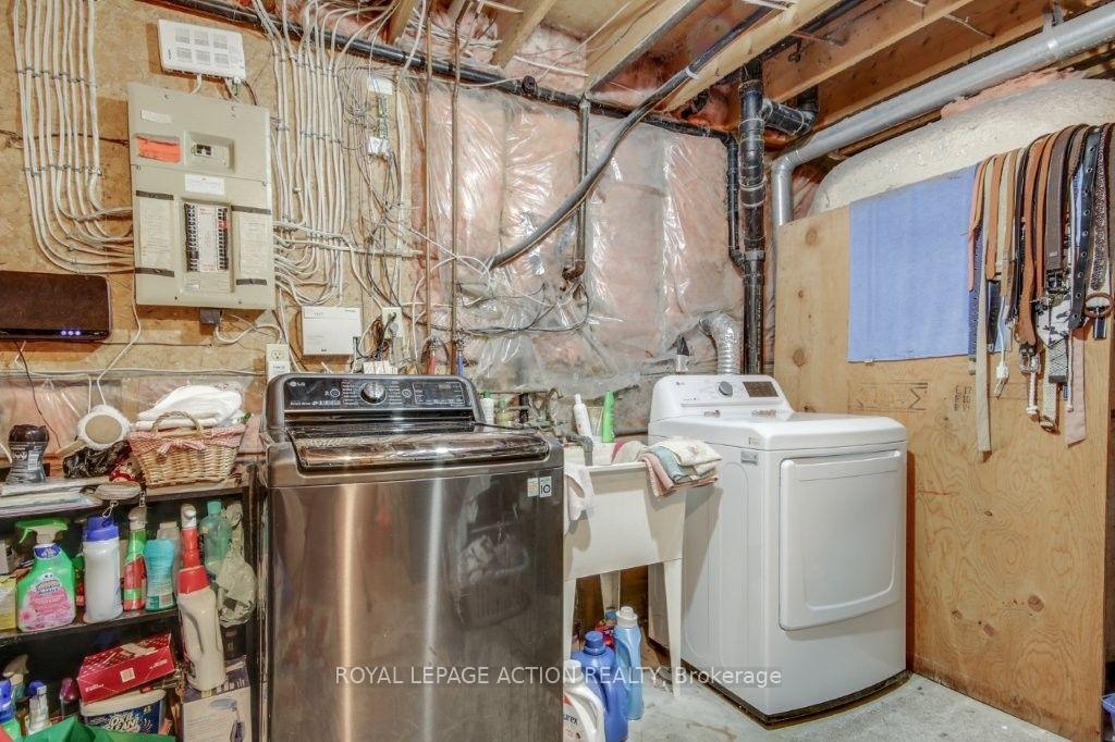 Photo 18 of 72 Lynden Hill Crescent, Brantford, Lynden Hills — HOMEH