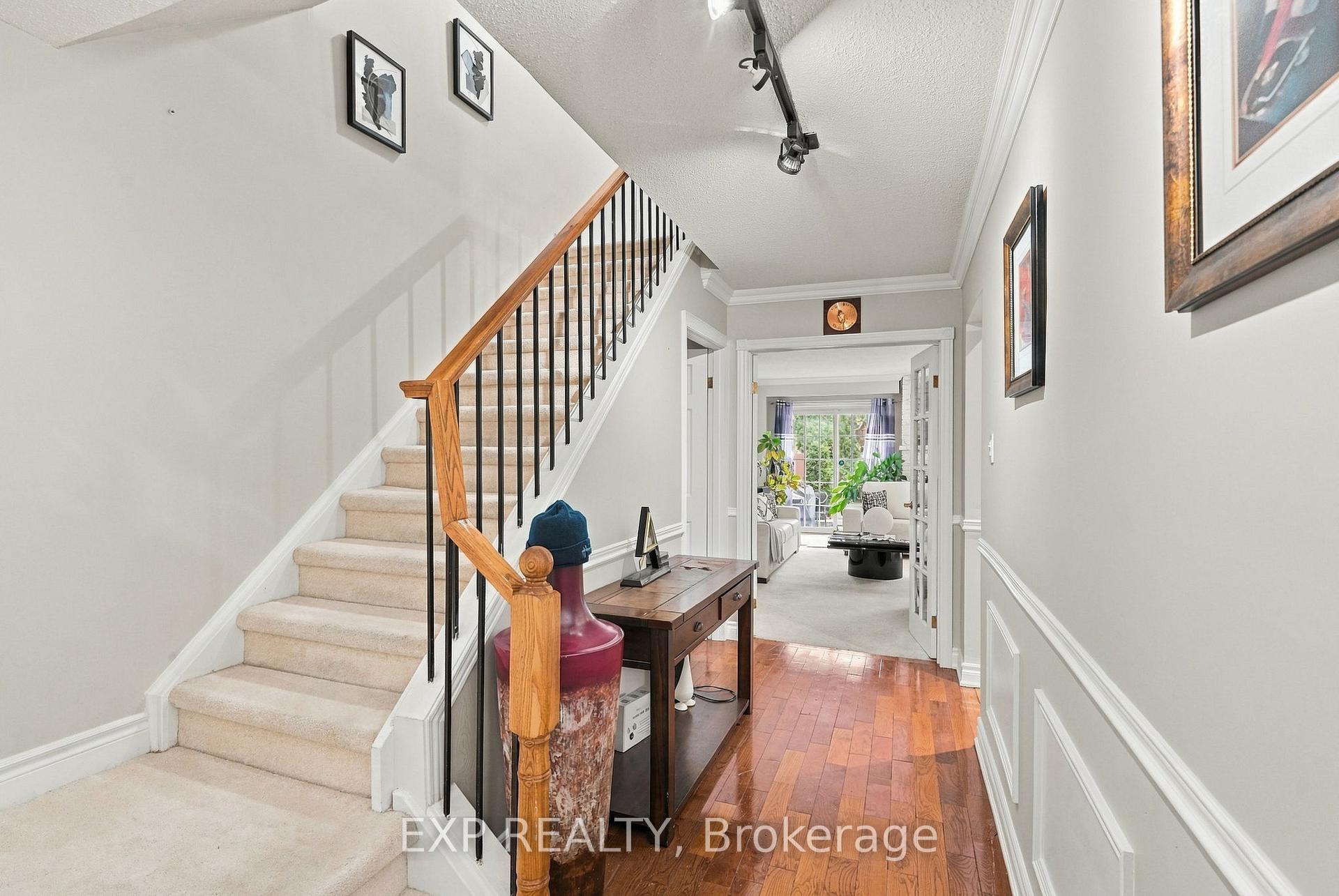 Photo 9 of 88 Valdor Drive, Scarborough, Agincourt North — HOMEH