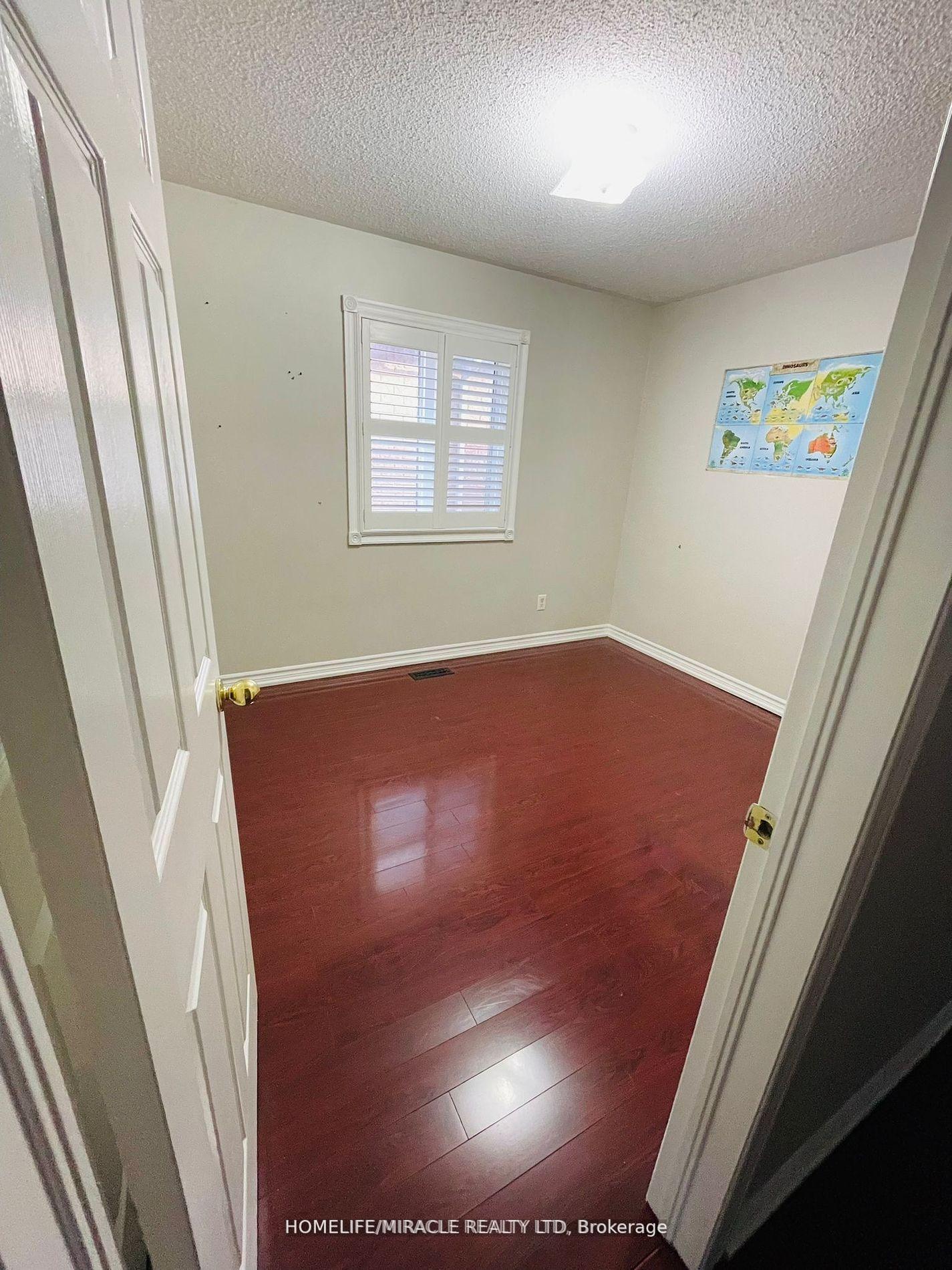 Photo 10 of Unit (Upper portion), 80 Loons Call Crescent, Brampton, Sandringham-Wellington — HOMEH