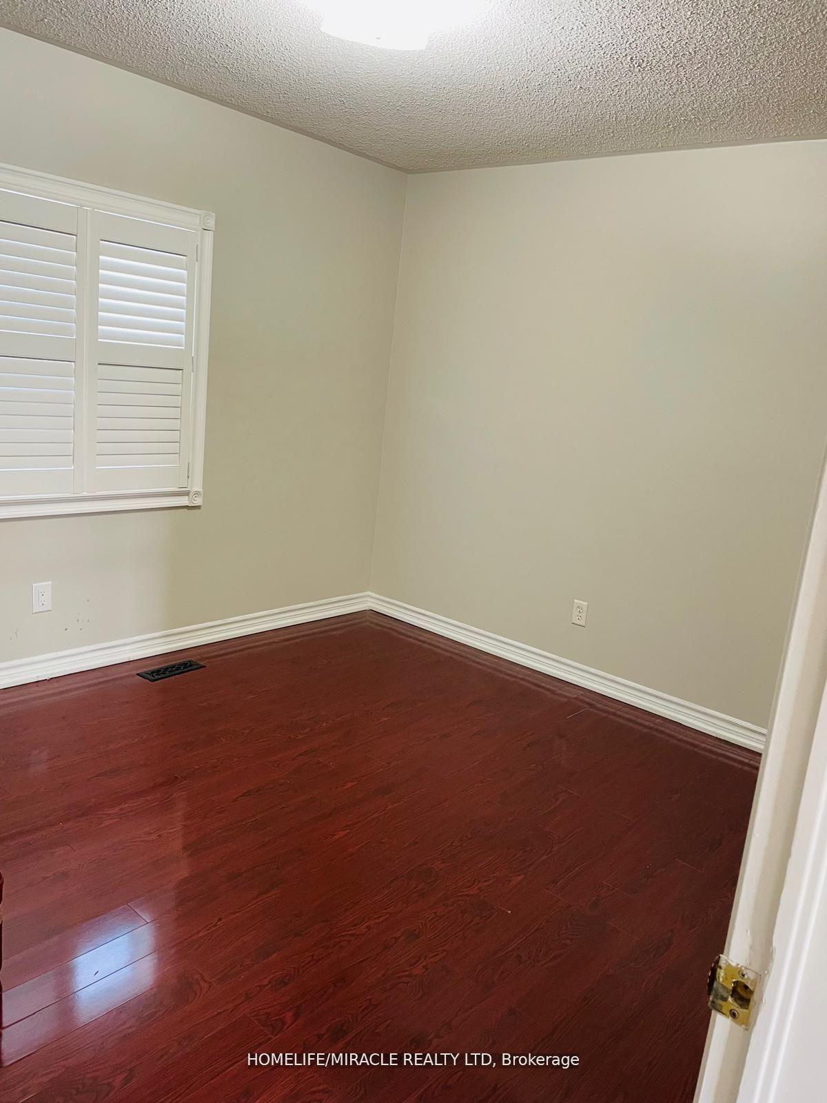 Photo 11 of Unit (Upper portion), 80 Loons Call Crescent, Brampton, Sandringham-Wellington — HOMEH