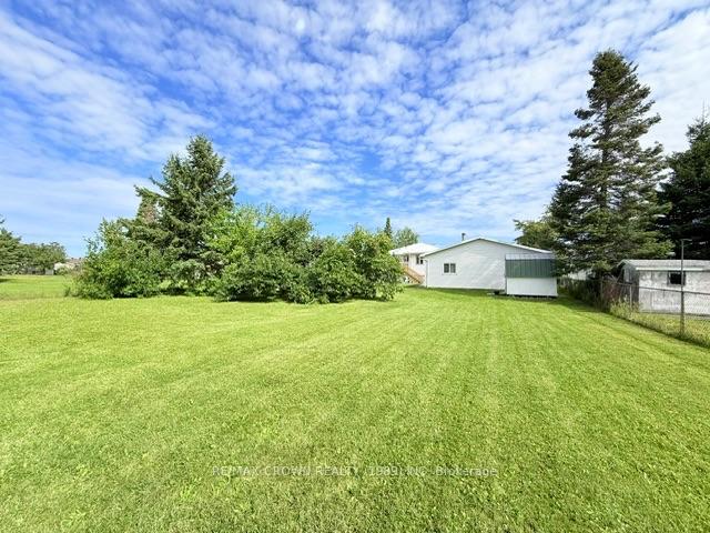 Photo 5 of 63 De L'etang Boulevard, Kapuskasing — HOMEH