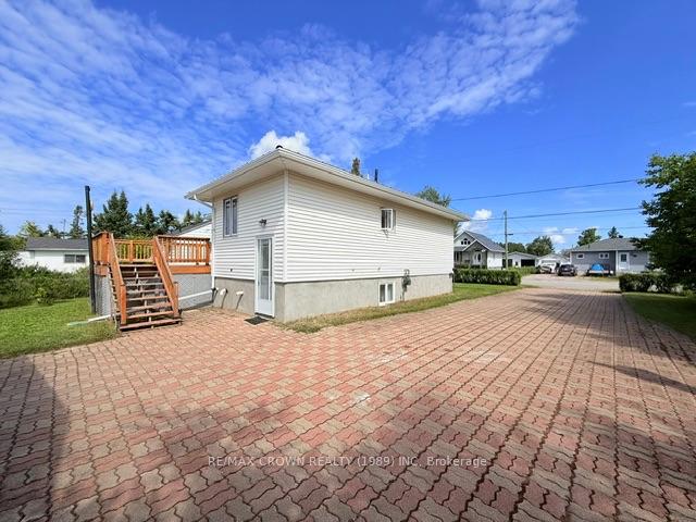 Photo 11 of 63 De L'etang Boulevard, Kapuskasing — HOMEH