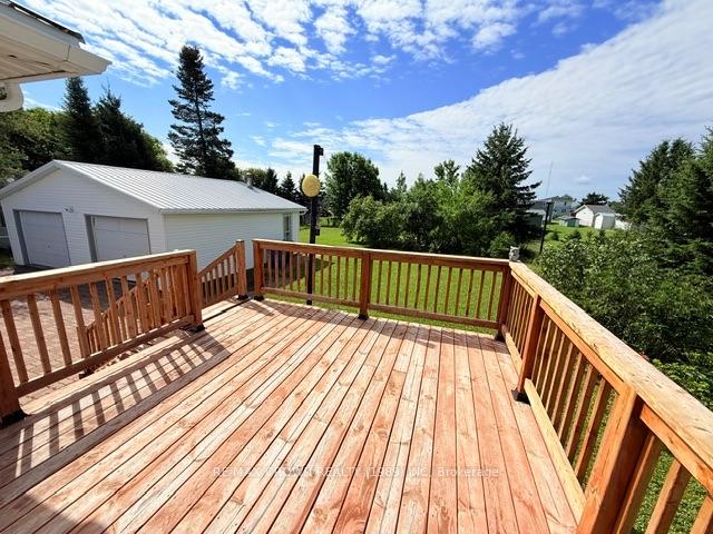 Photo 12 of 63 De L'etang Boulevard, Kapuskasing — HOMEH