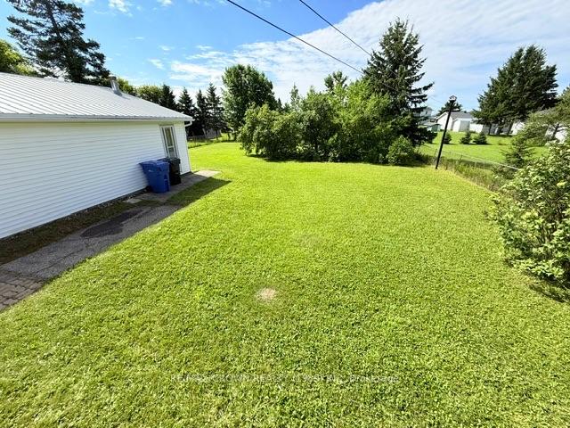 Photo 13 of 63 De L'etang Boulevard, Kapuskasing — HOMEH