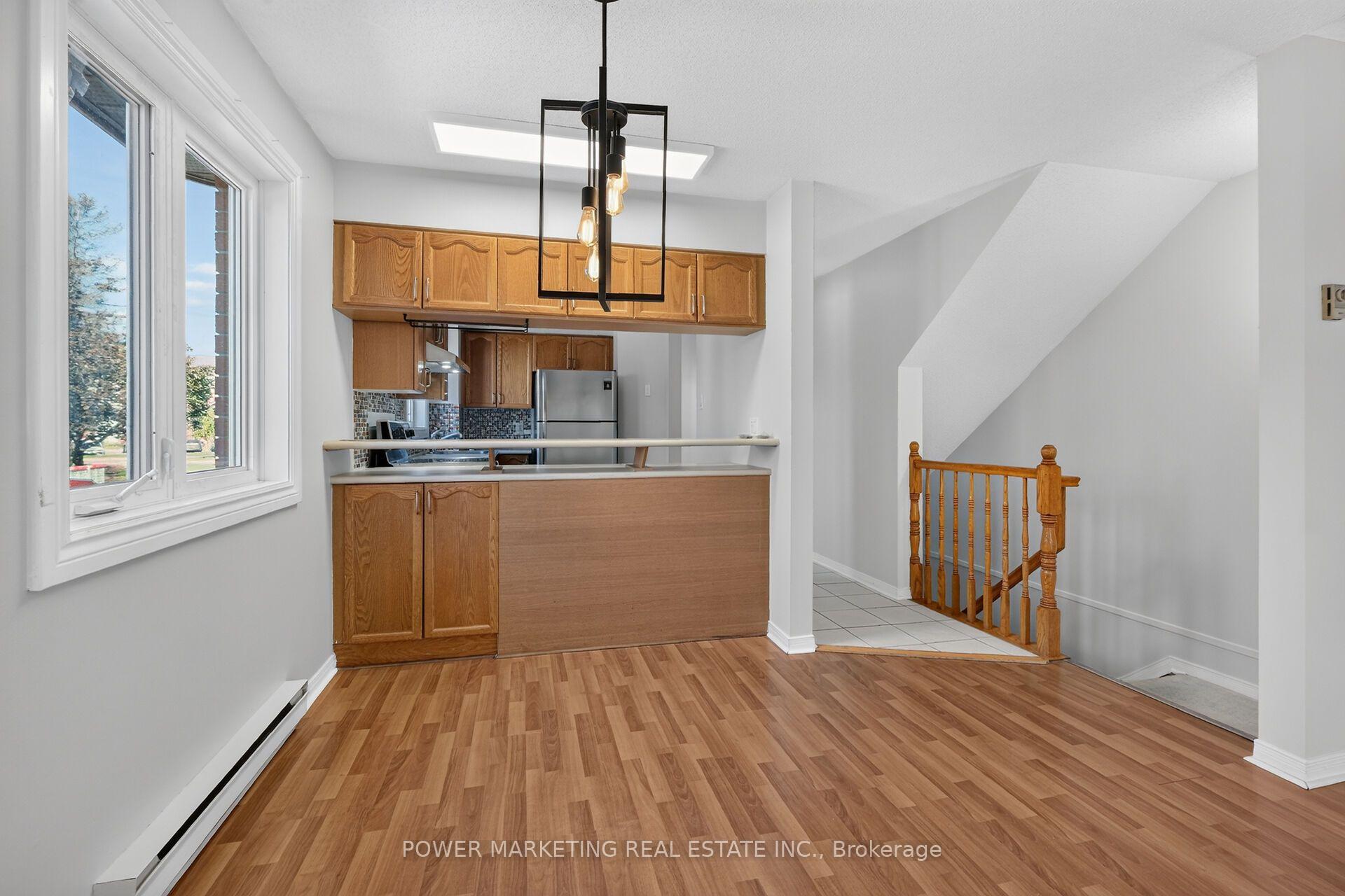 Photo 17 of 442 Briston Private, Ottawa, Hunt Club Park — HOMEH
