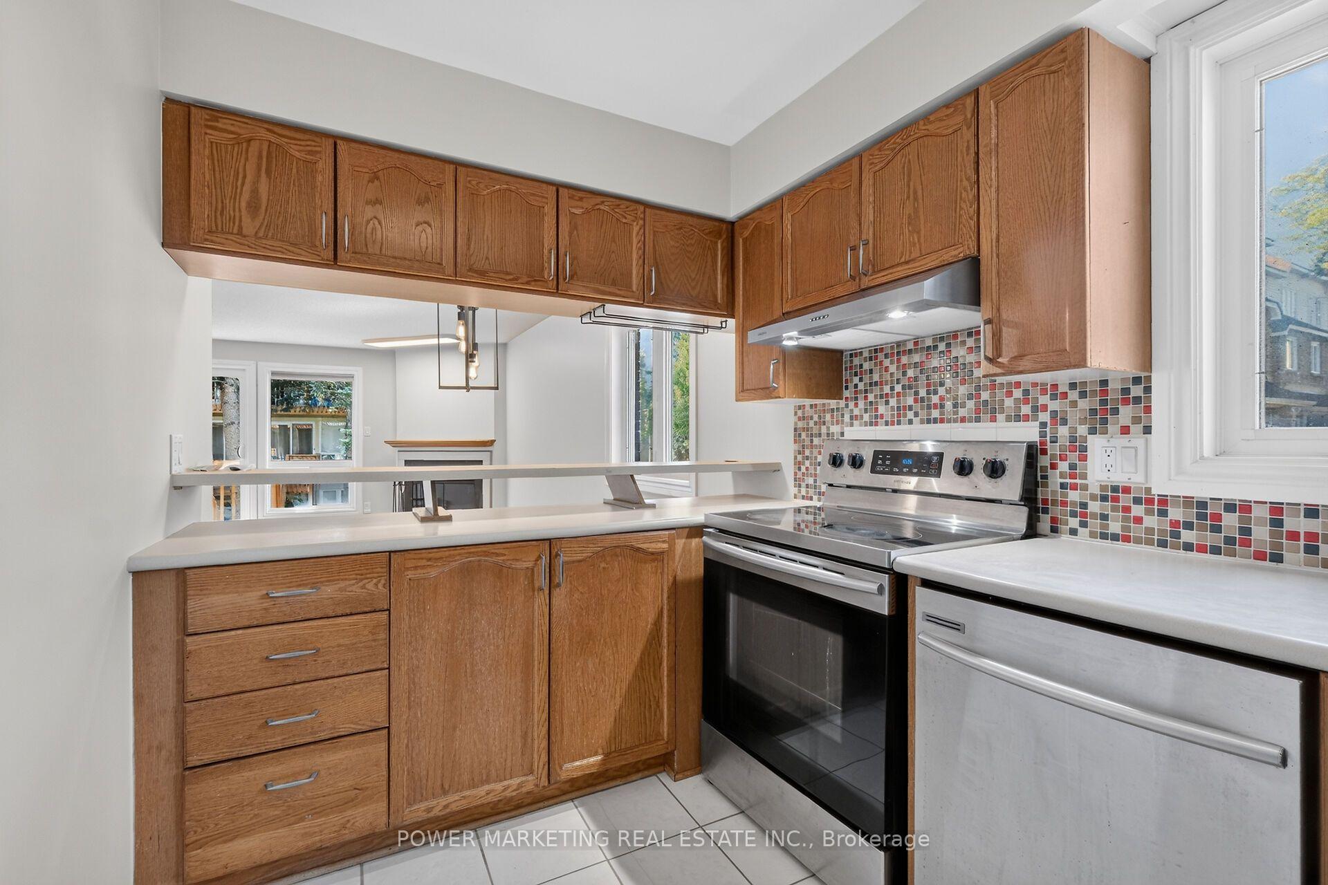 Photo 21 of 442 Briston Private, Ottawa, Hunt Club Park — HOMEH