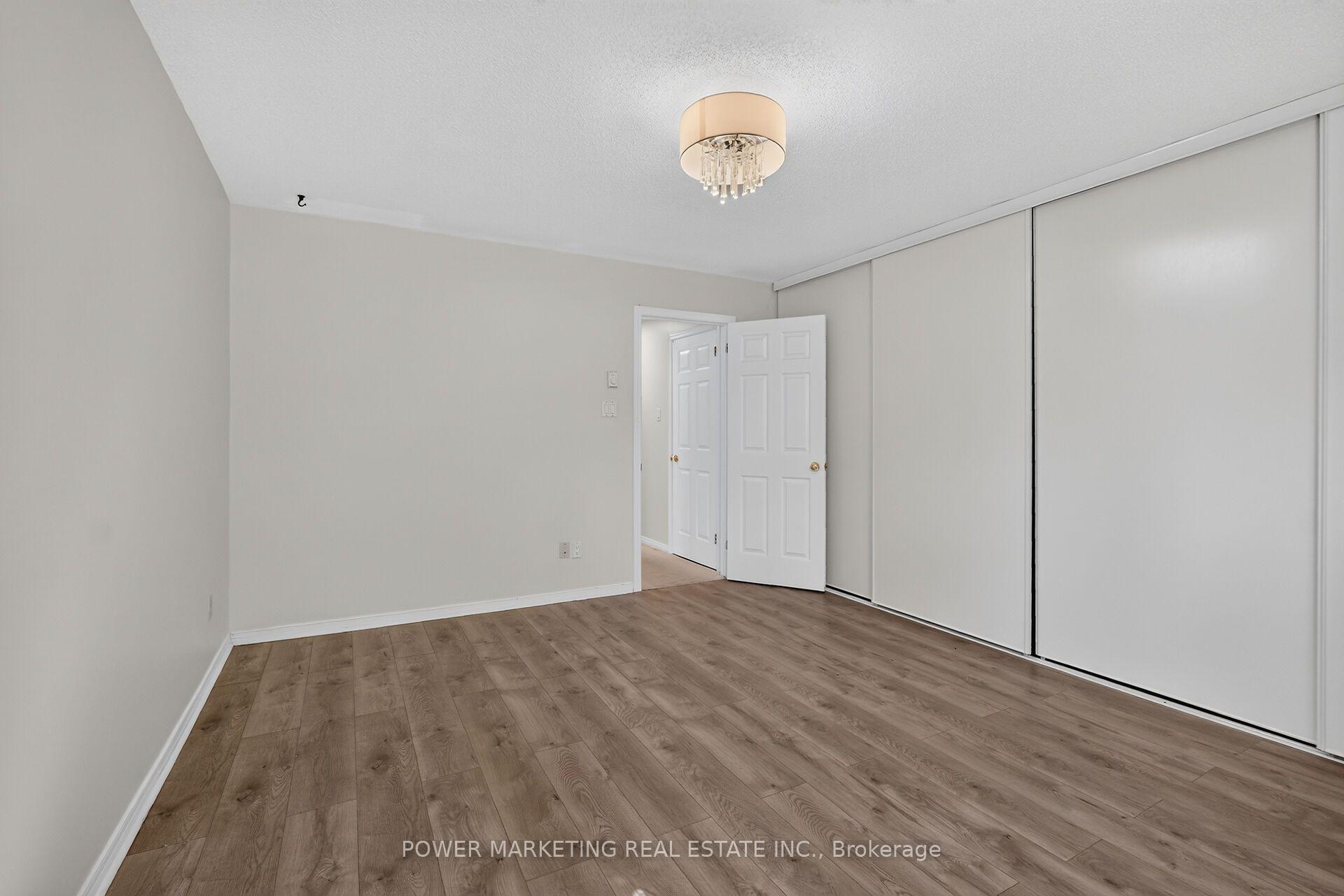Photo 35 of 442 Briston Private, Ottawa, Hunt Club Park — HOMEH