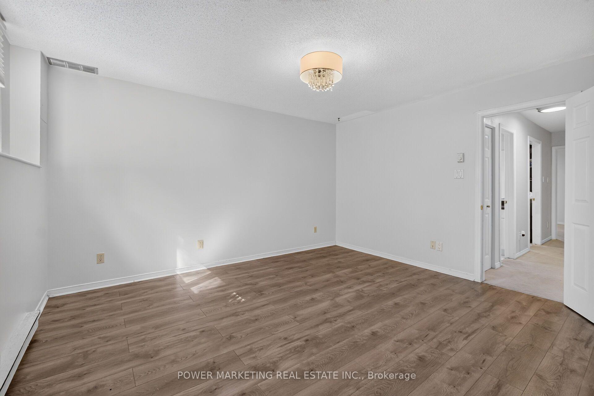 Photo 36 of 442 Briston Private, Ottawa, Hunt Club Park — HOMEH