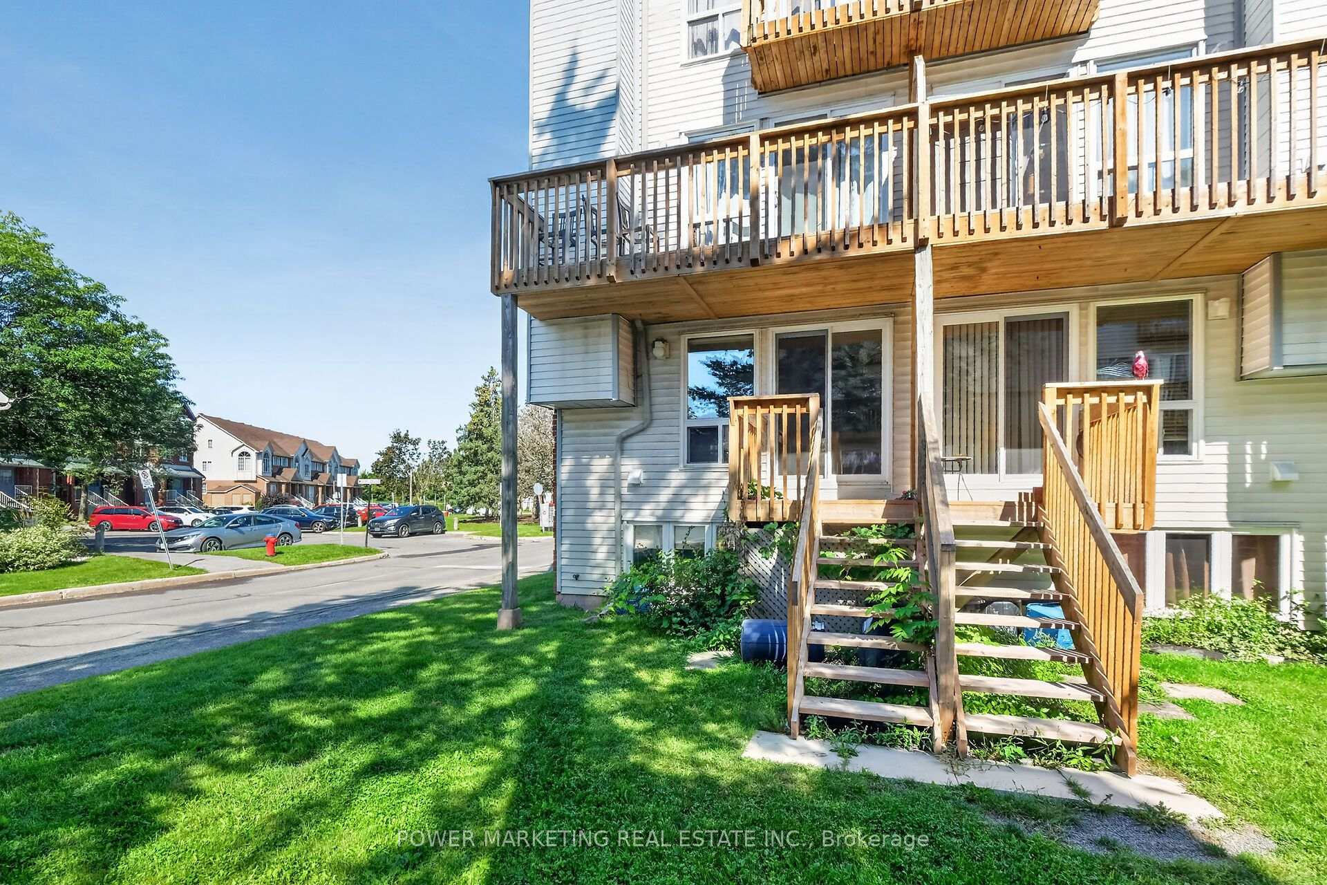 Photo 44 of 442 Briston Private, Ottawa, Hunt Club Park — HOMEH
