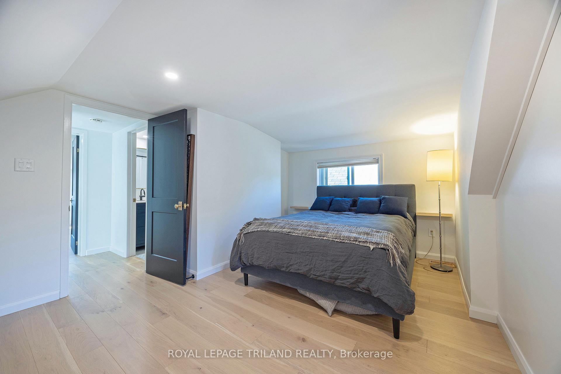Photo 25 of 5 Mckenzie Avenue, London, South F — HOMEH