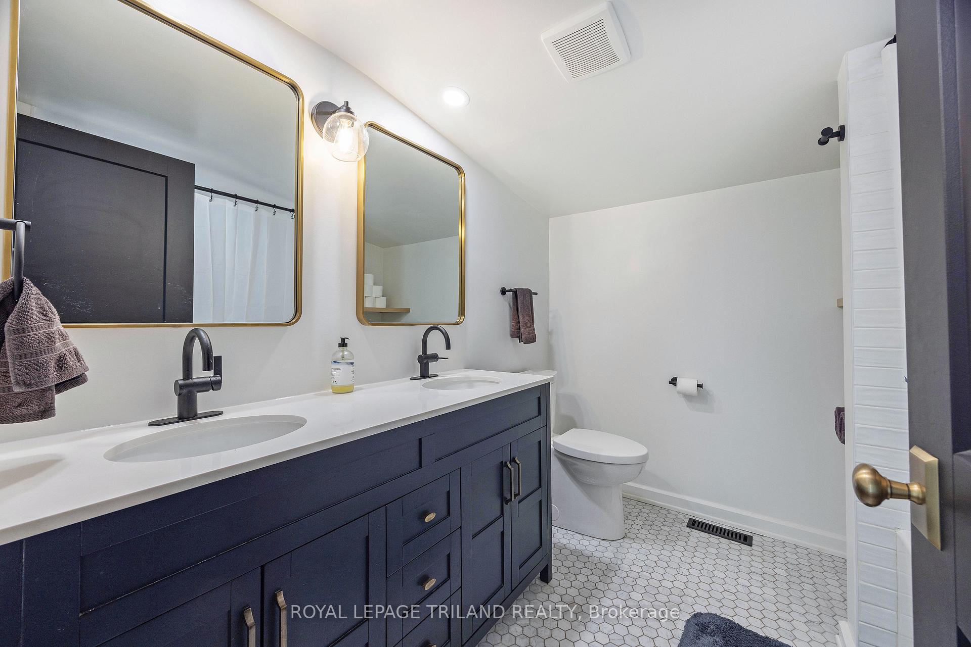 Photo 27 of 5 Mckenzie Avenue, London, South F — HOMEH