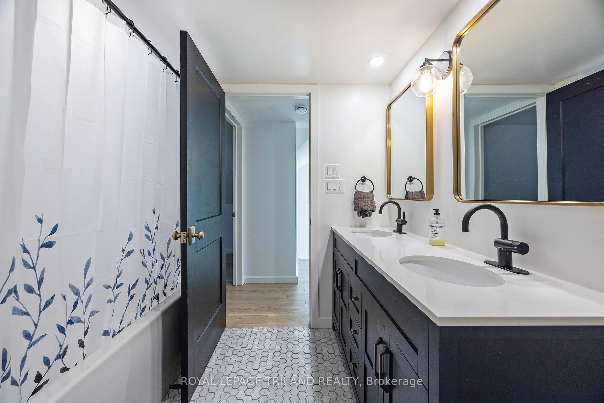 Photo 28 of 5 Mckenzie Avenue, London, South F — HOMEH
