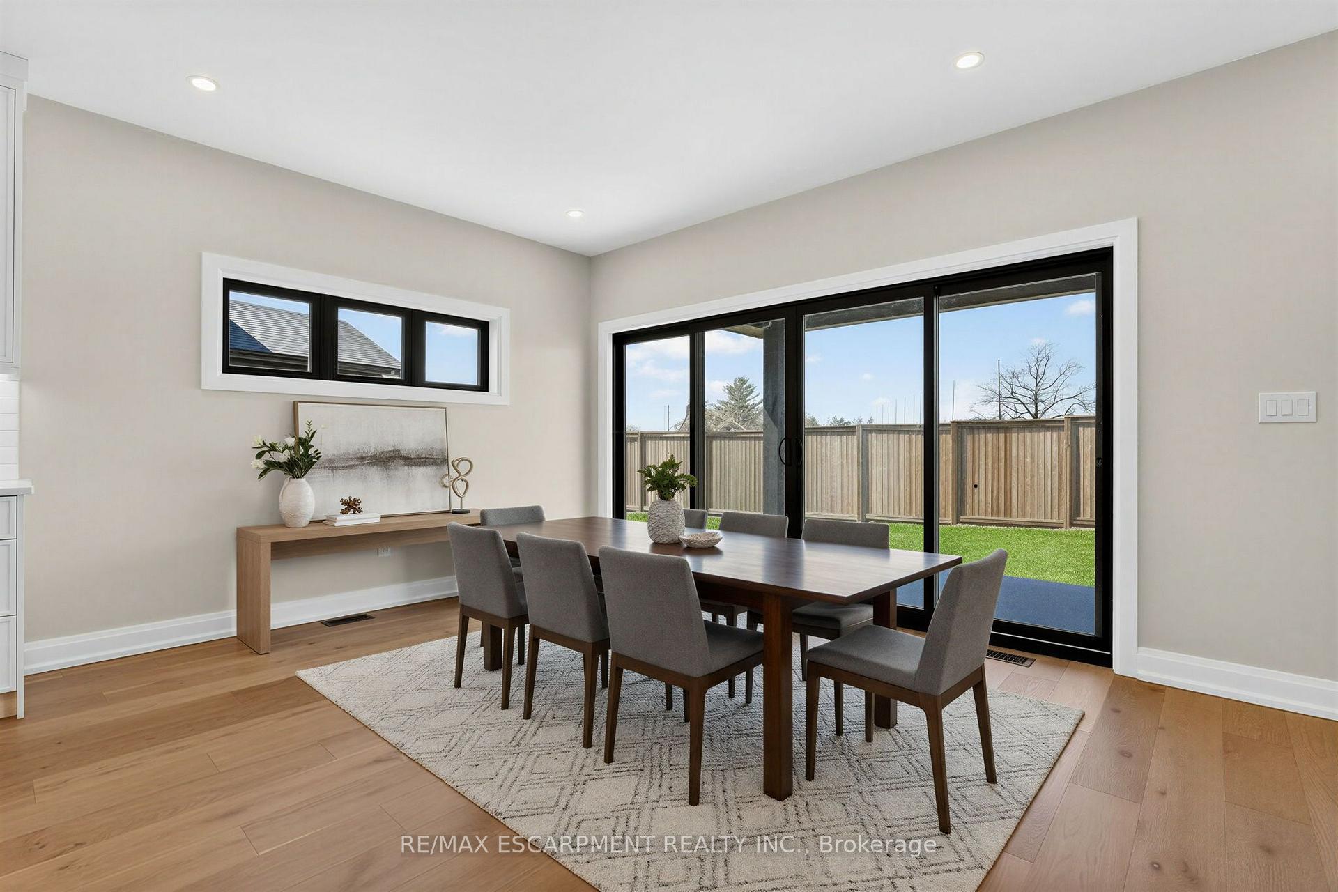 Photo 25 of 6192 Curlin Crescent, Niagara Falls, Forestview — HOMEH