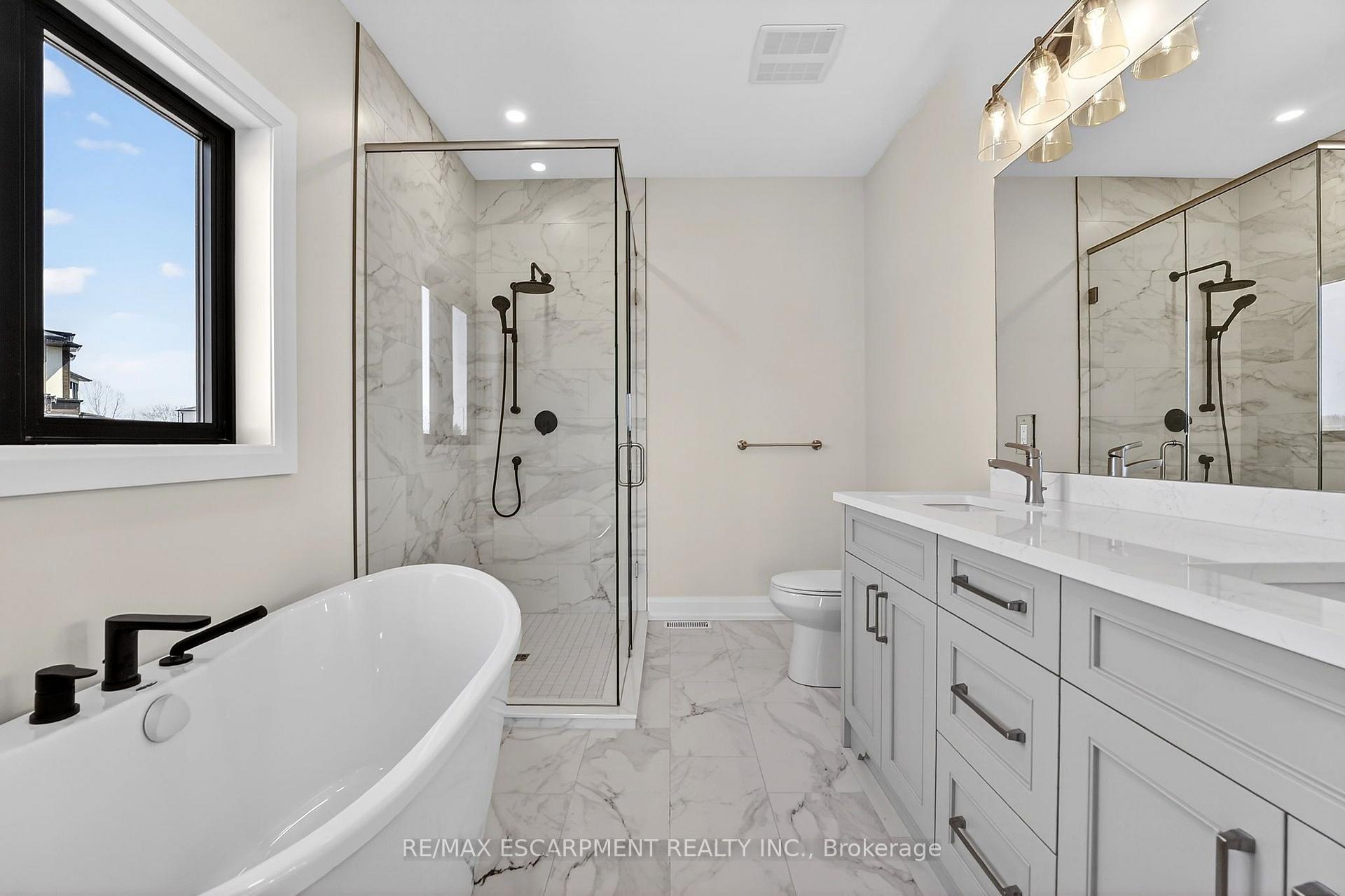Photo 32 of 6192 Curlin Crescent, Niagara Falls, Forestview — HOMEH