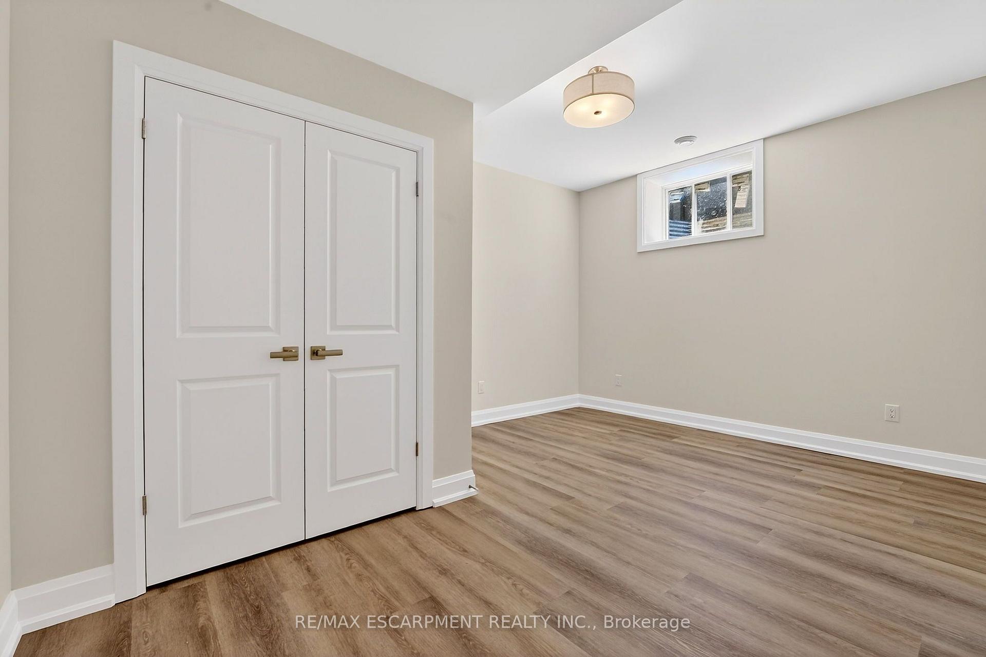 Photo 41 of 6192 Curlin Crescent, Niagara Falls, Forestview — HOMEH
