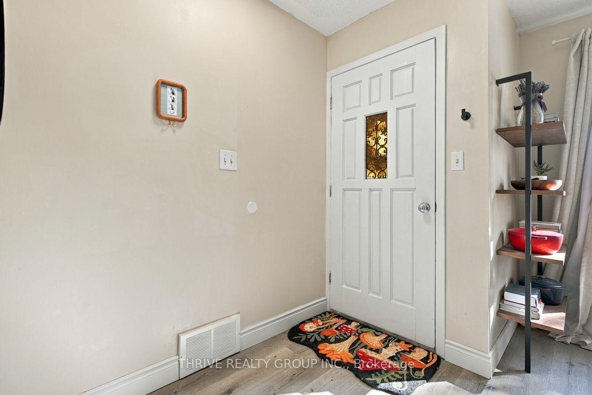 Photo 4 of 3 Parcreek Place, Strathroy-Caradoc, NW — HOMEH