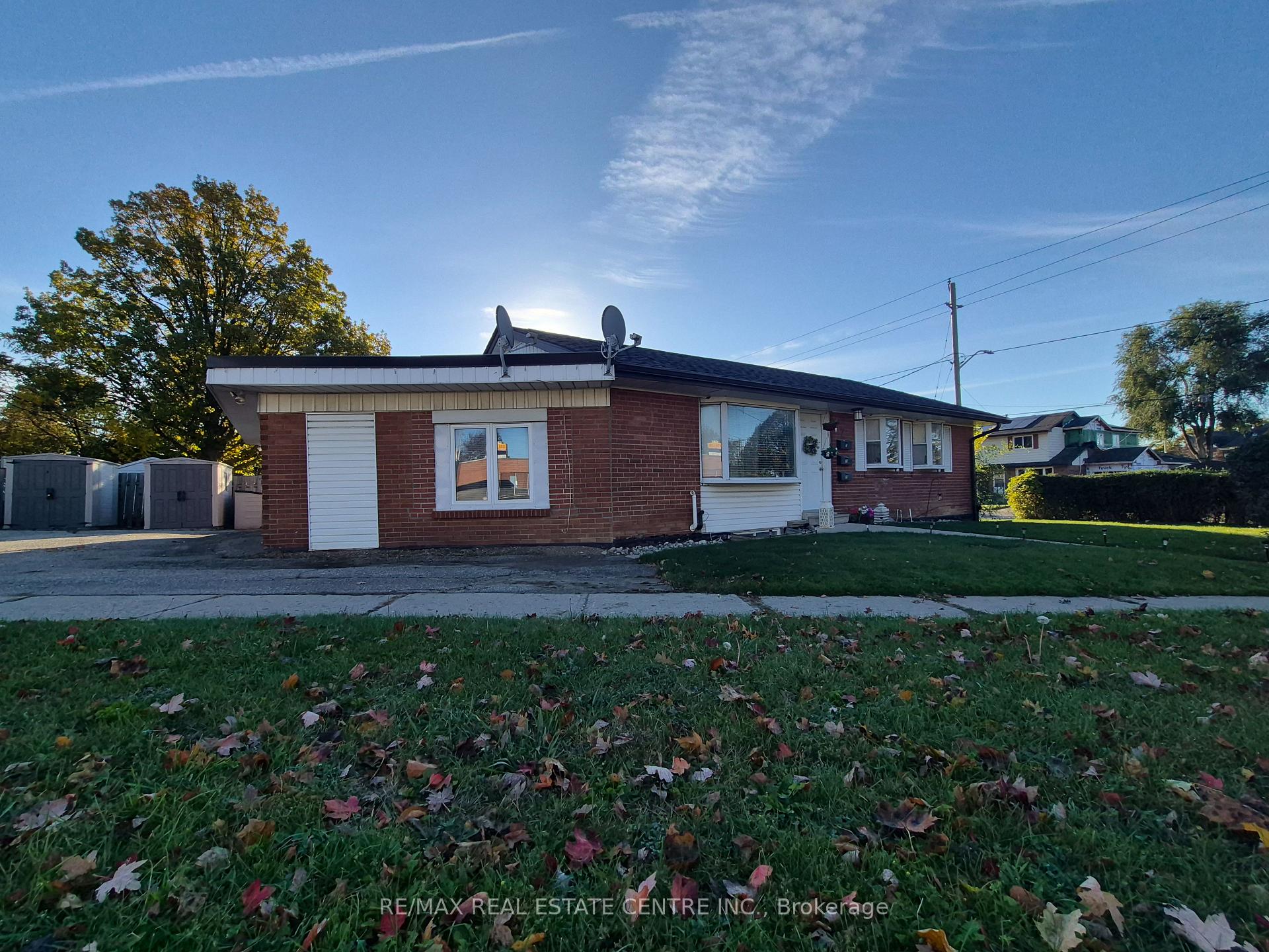 Photo 1 of 7 Rexway Drive, Halton Hills, Georgetown — HOMEH