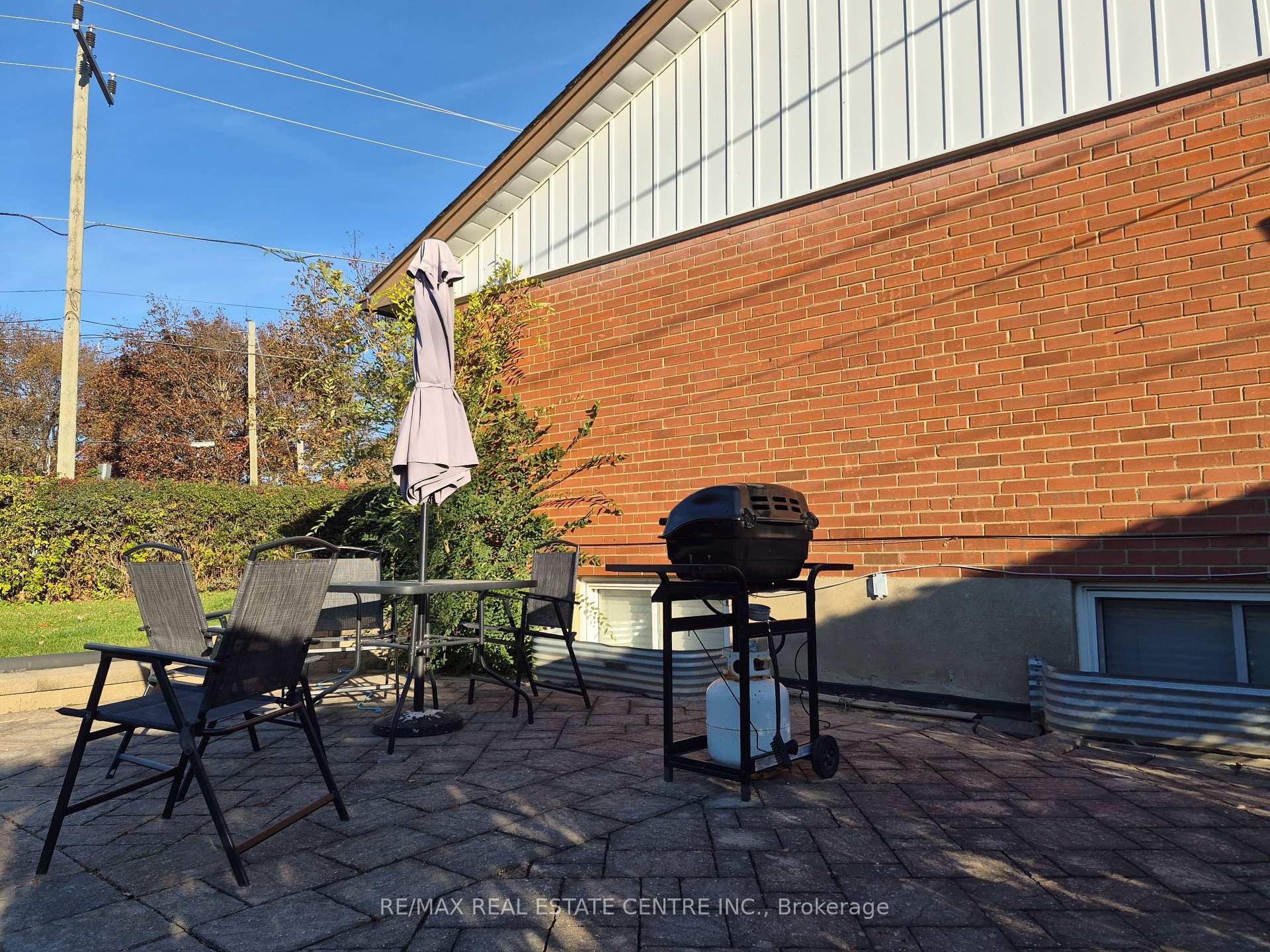 Photo 11 of 7 Rexway Drive, Halton Hills, Georgetown — HOMEH