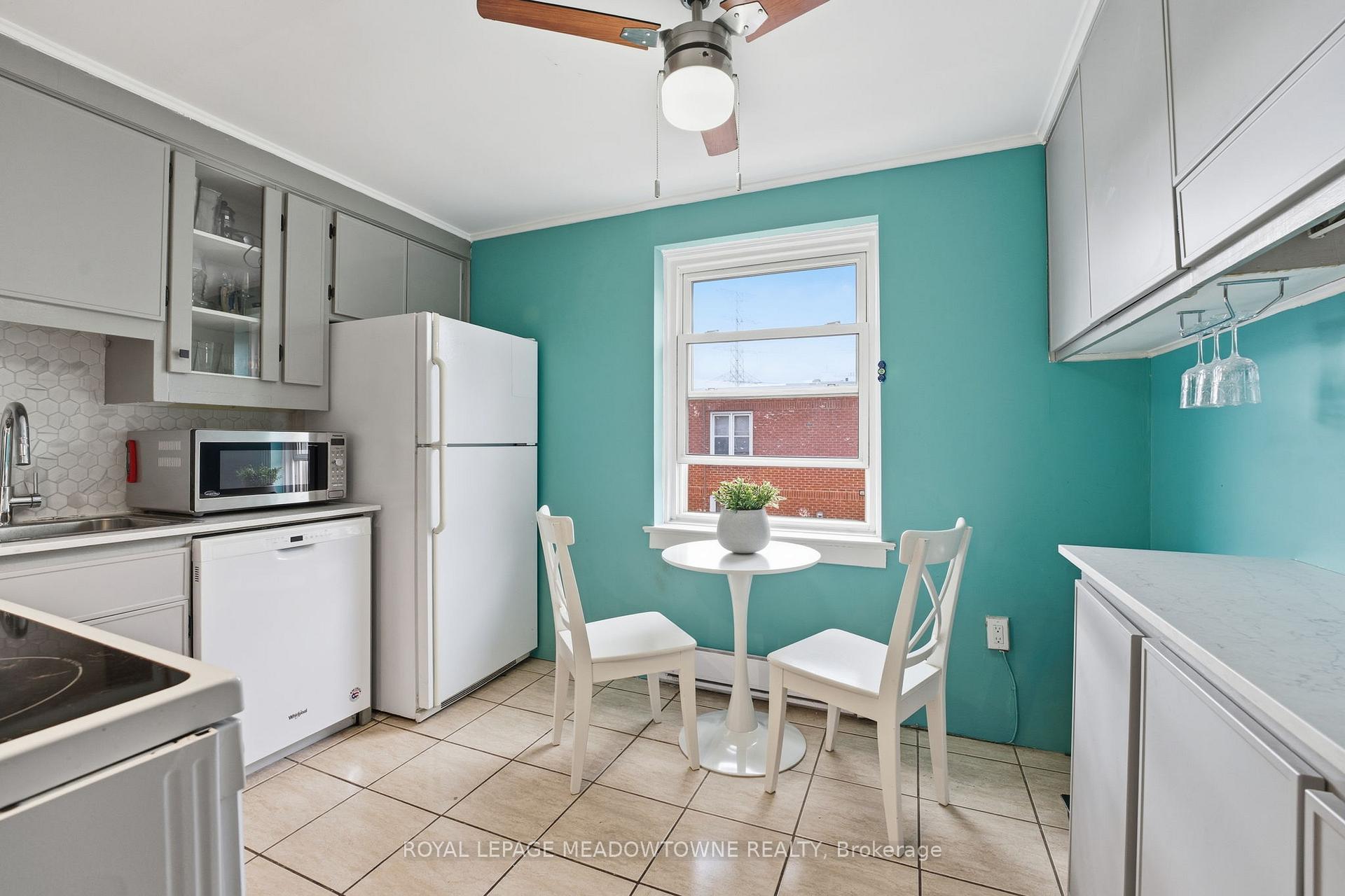 Photo 6 of Unit 15, 1351 Lakeshore Road, Burlington, Brant — HOMEH