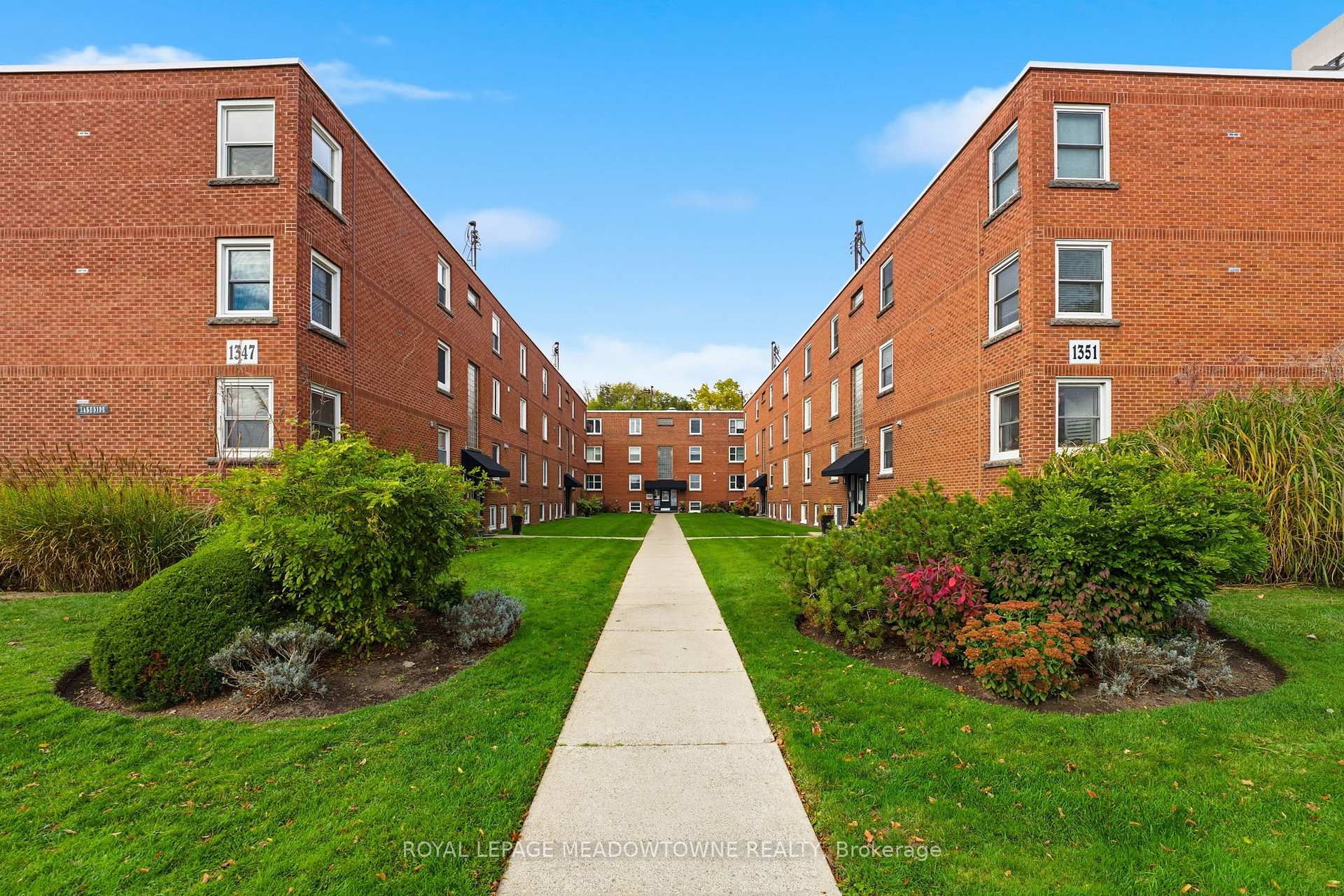 Photo 27 of Unit 15, 1351 Lakeshore Road, Burlington, Brant — HOMEH