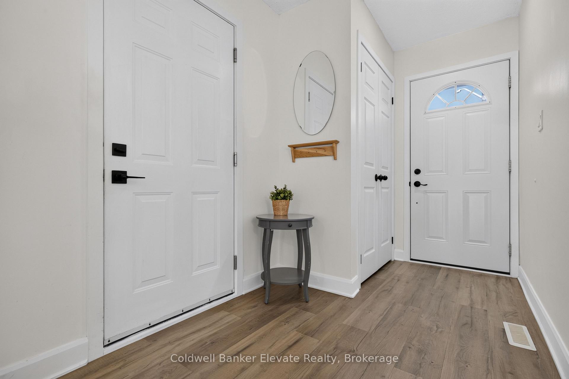 Photo 4 of 15 Nakiska Court, Barrie, Holly — HOMEH
