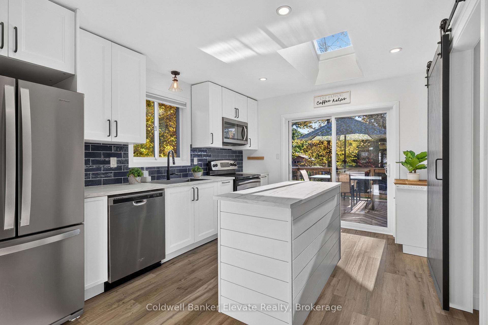 Photo 11 of 15 Nakiska Court, Barrie, Holly — HOMEH