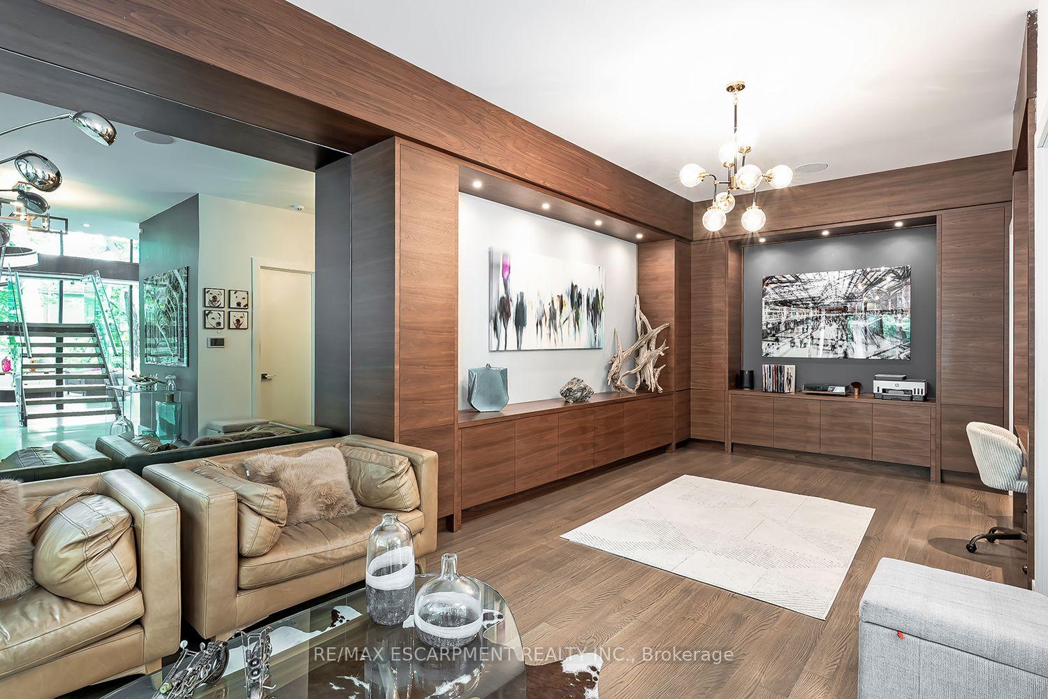 Photo 9 of 54 Raymar Place, Oakville, Old Oakville — HOMEH