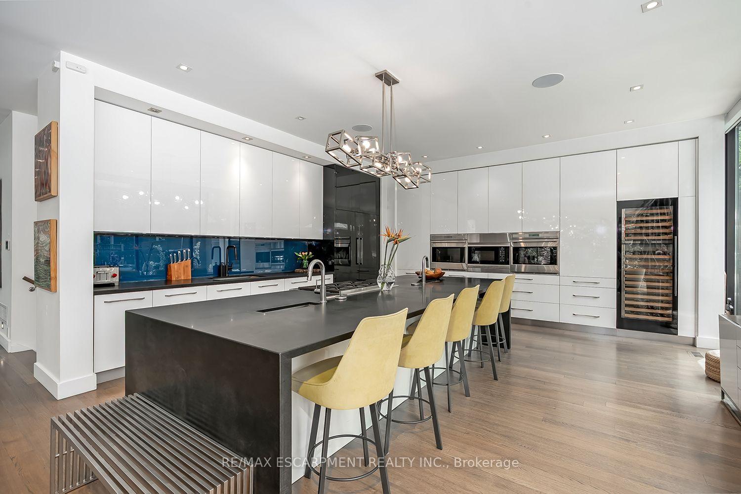 Photo 19 of 54 Raymar Place, Oakville, Old Oakville — HOMEH