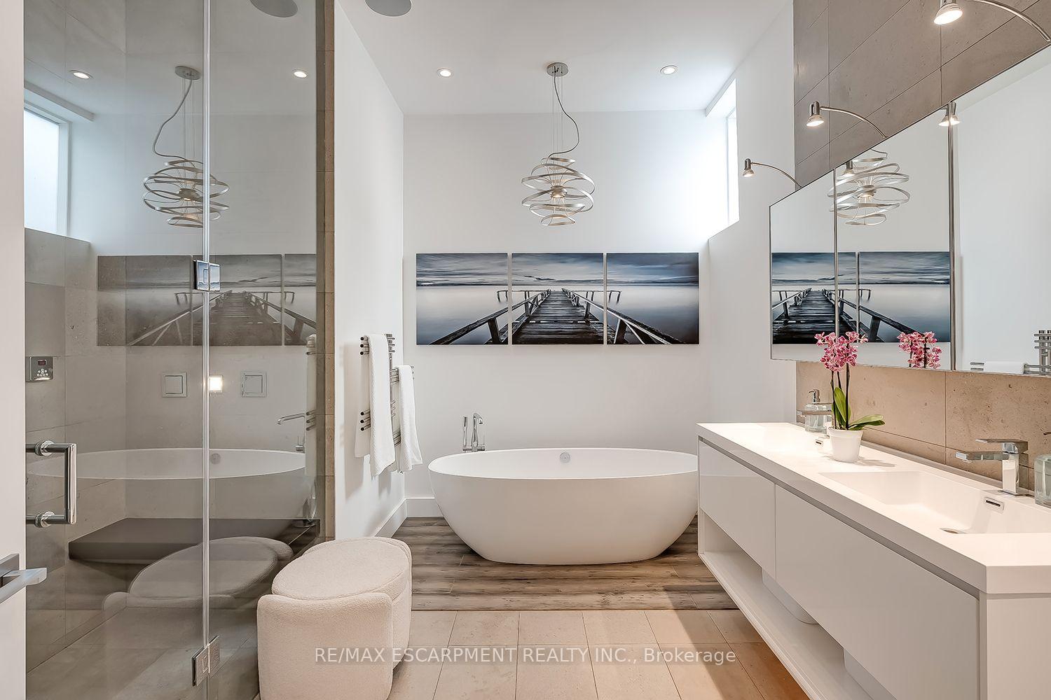 Photo 25 of 54 Raymar Place, Oakville, Old Oakville — HOMEH