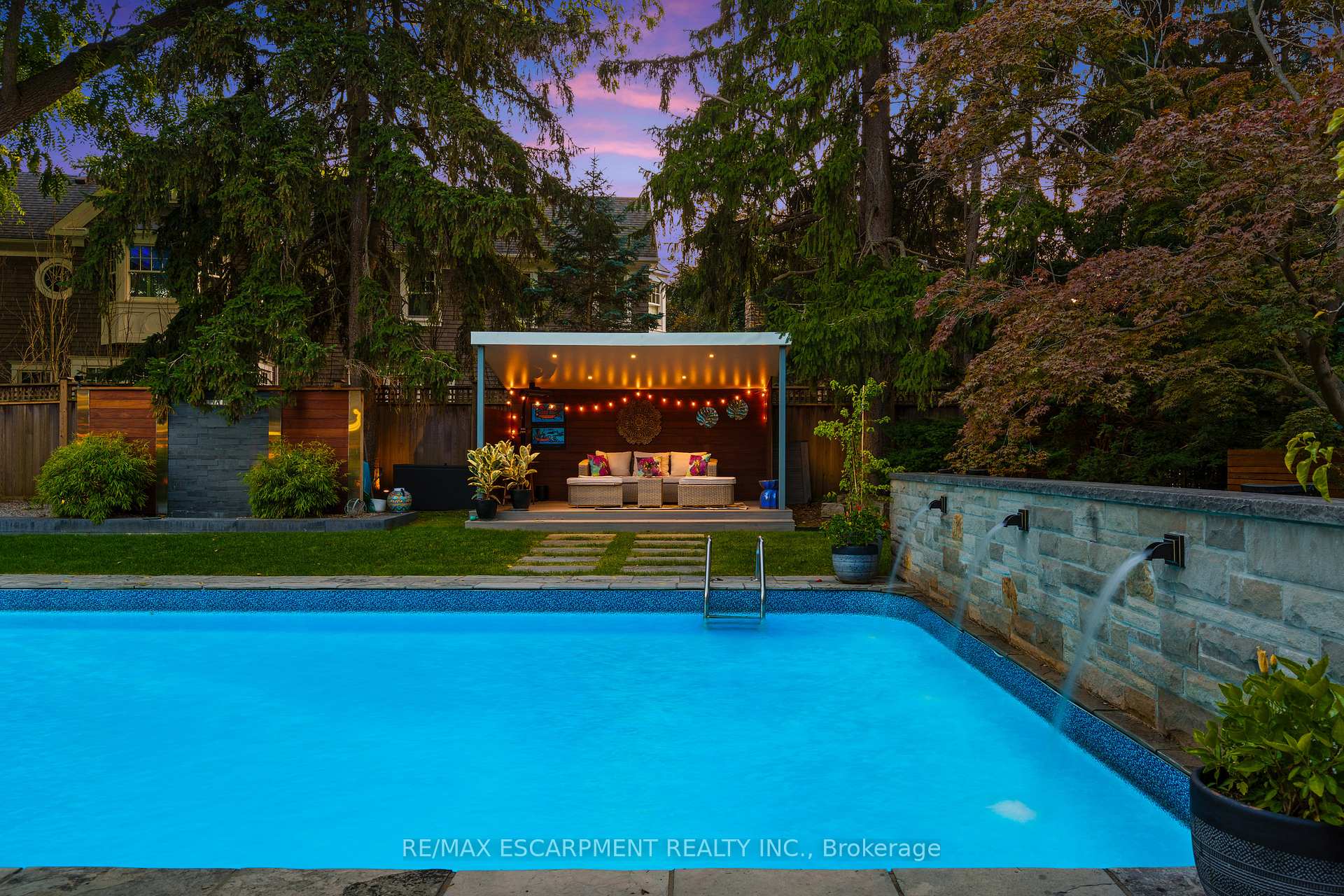 Photo 43 of 54 Raymar Place, Oakville, Old Oakville — HOMEH