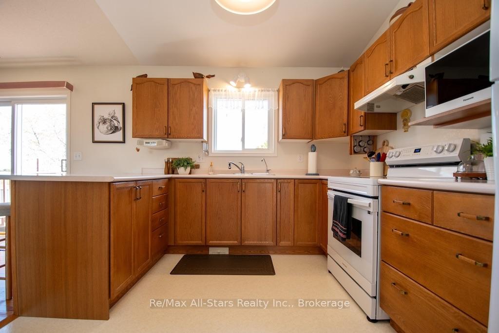 Photo 12 of 580 Fieldside Road, Kawartha Lakes, Ops — HOMEH