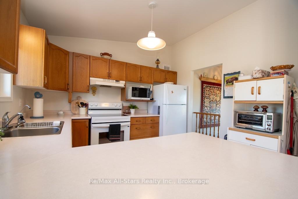 Photo 16 of 580 Fieldside Road, Kawartha Lakes, Ops — HOMEH