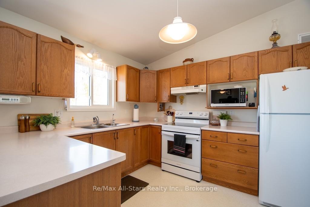 Photo 17 of 580 Fieldside Road, Kawartha Lakes, Ops — HOMEH