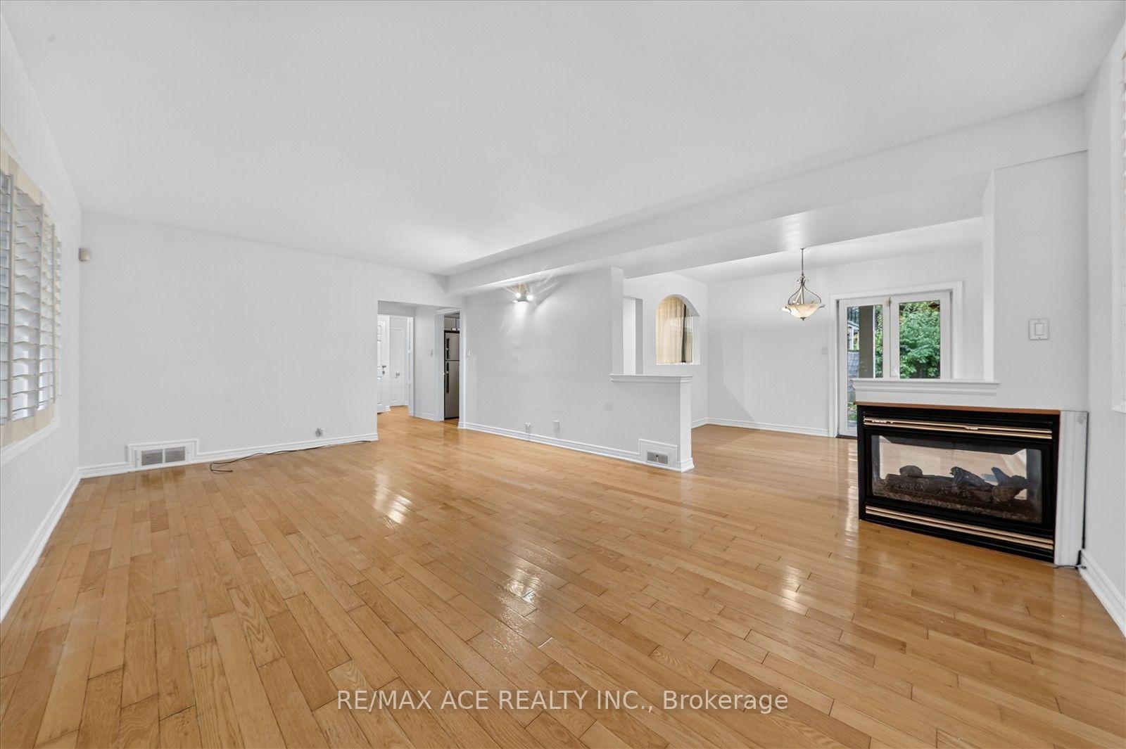 Photo 7 of Unit Main, 3 Larwood Boulevard, Scarborough, Cliffcrest — HOMEH