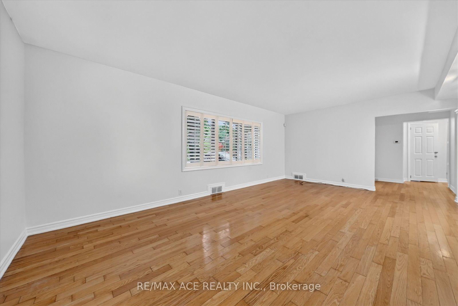 Photo 8 of Unit Main, 3 Larwood Boulevard, Scarborough, Cliffcrest — HOMEH