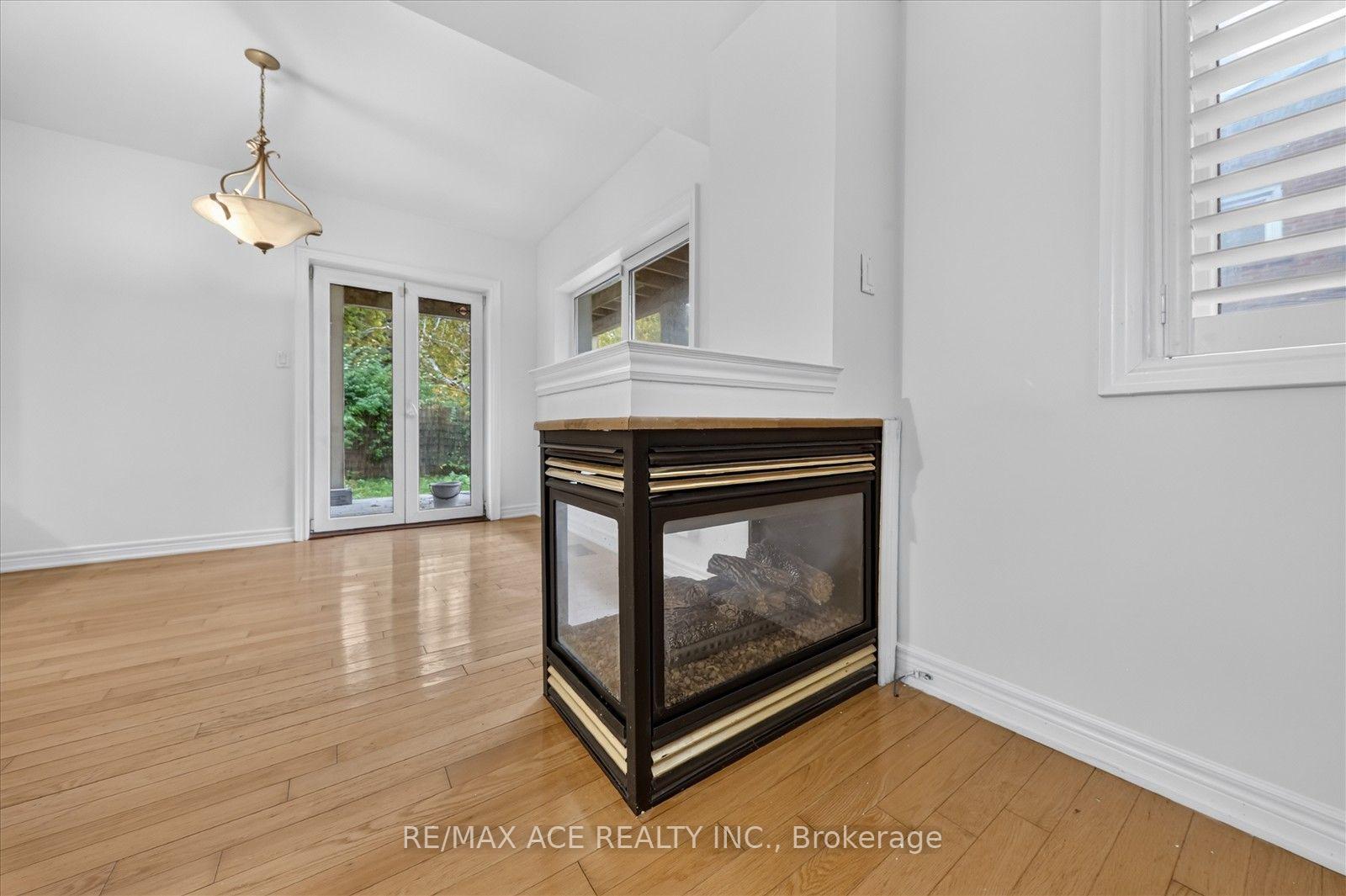 Photo 9 of Unit Main, 3 Larwood Boulevard, Scarborough, Cliffcrest — HOMEH