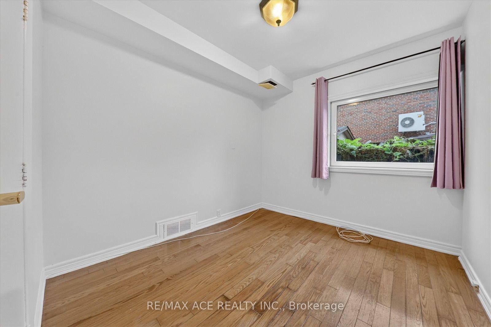 Photo 20 of Unit Main, 3 Larwood Boulevard, Scarborough, Cliffcrest — HOMEH