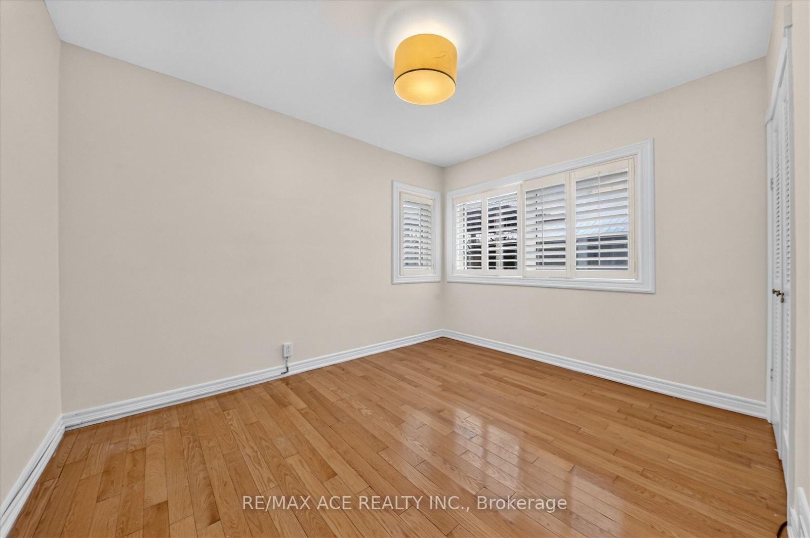 Photo 23 of Unit Main, 3 Larwood Boulevard, Scarborough, Cliffcrest — HOMEH