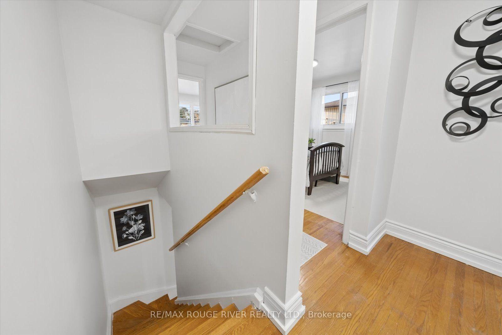 Photo 17 of 297 Durham Court, Oshawa, Vanier — HOMEH