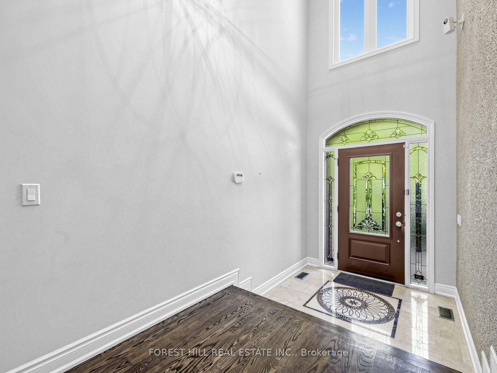 Photo 2 of 481 Cranbrooke Avenue, Toronto, Bedford Park-Nortown — HOMEH