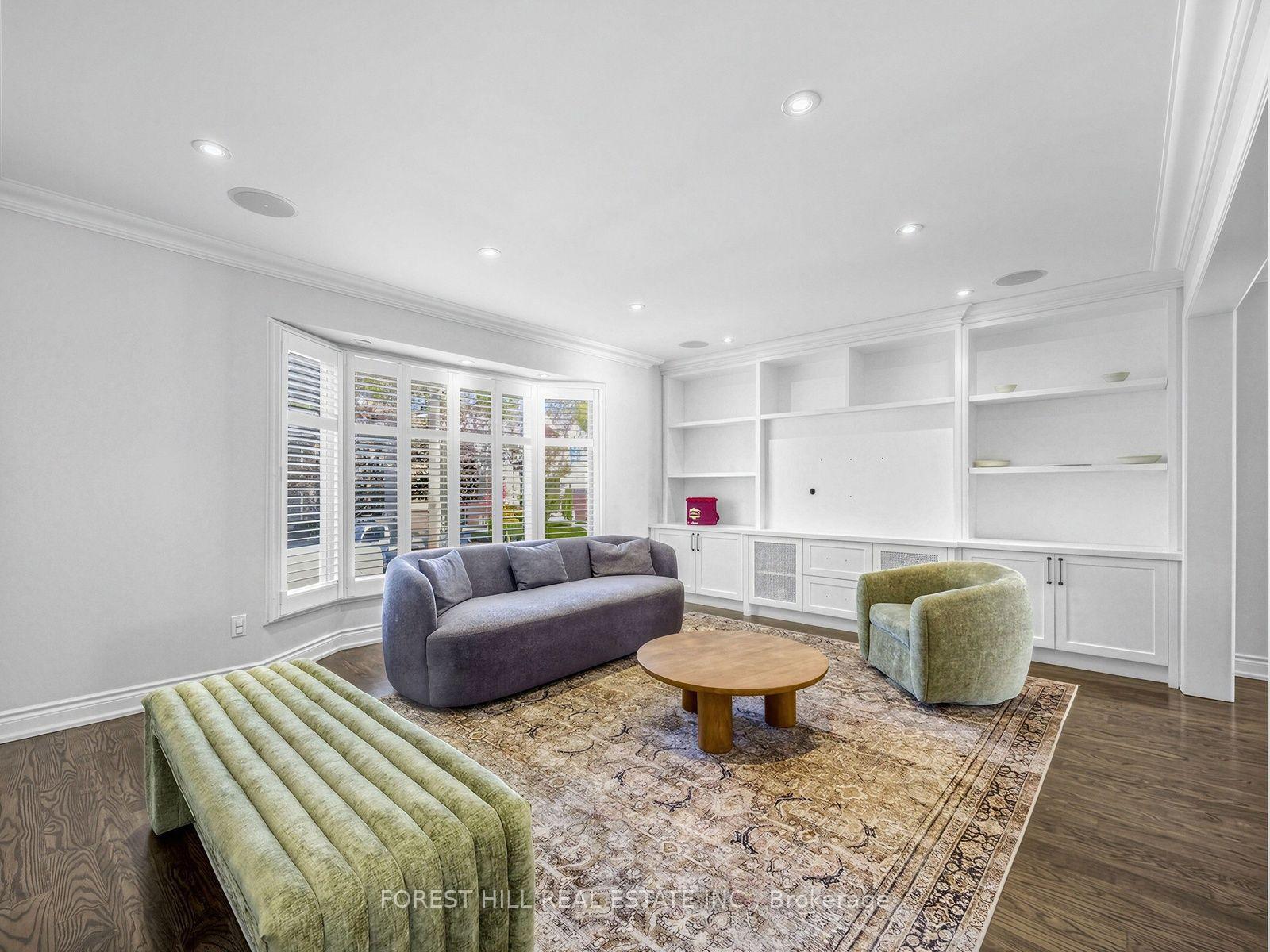 Photo 3 of 481 Cranbrooke Avenue, Toronto, Bedford Park-Nortown — HOMEH