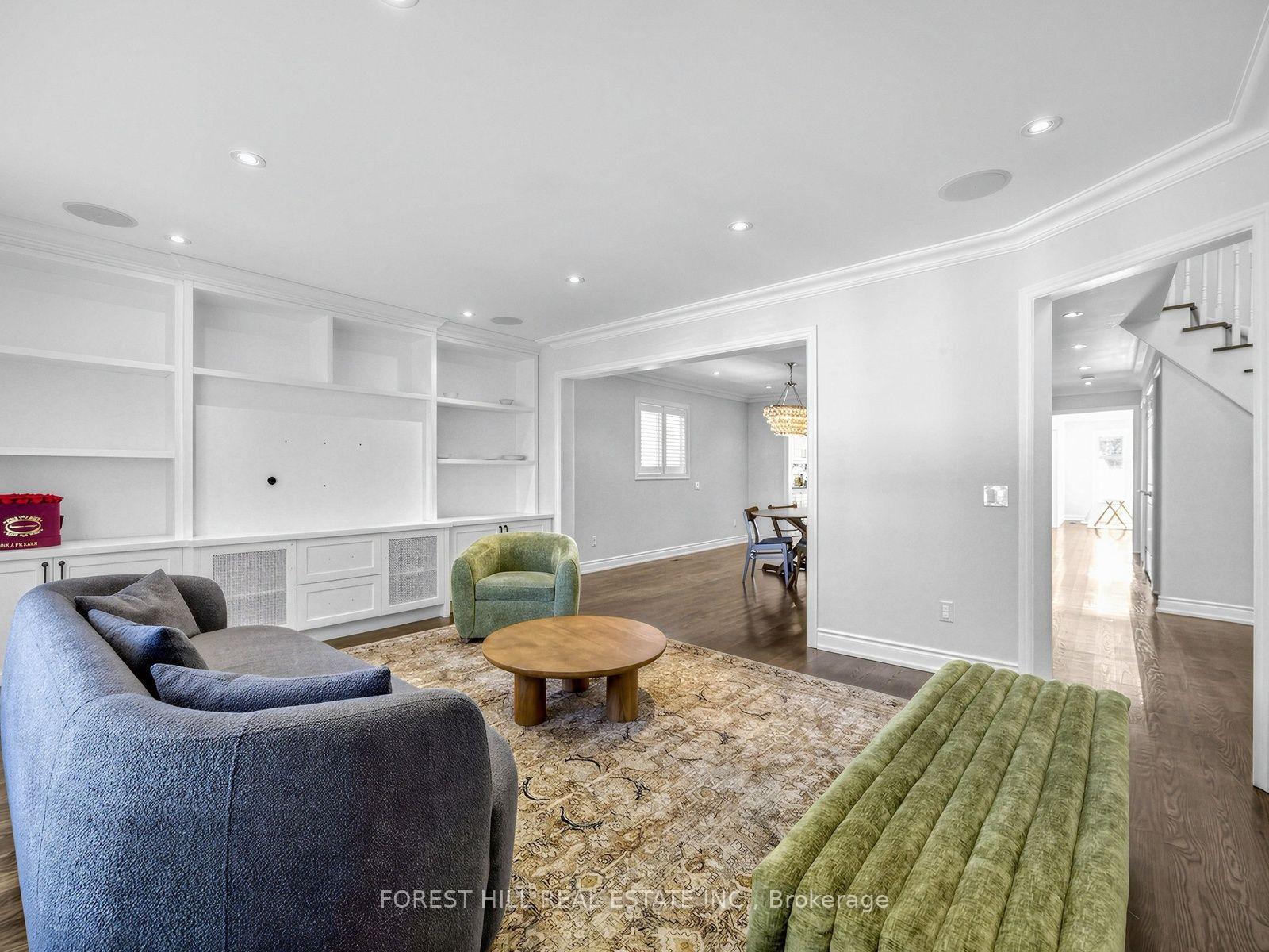 Photo 4 of 481 Cranbrooke Avenue, Toronto, Bedford Park-Nortown — HOMEH