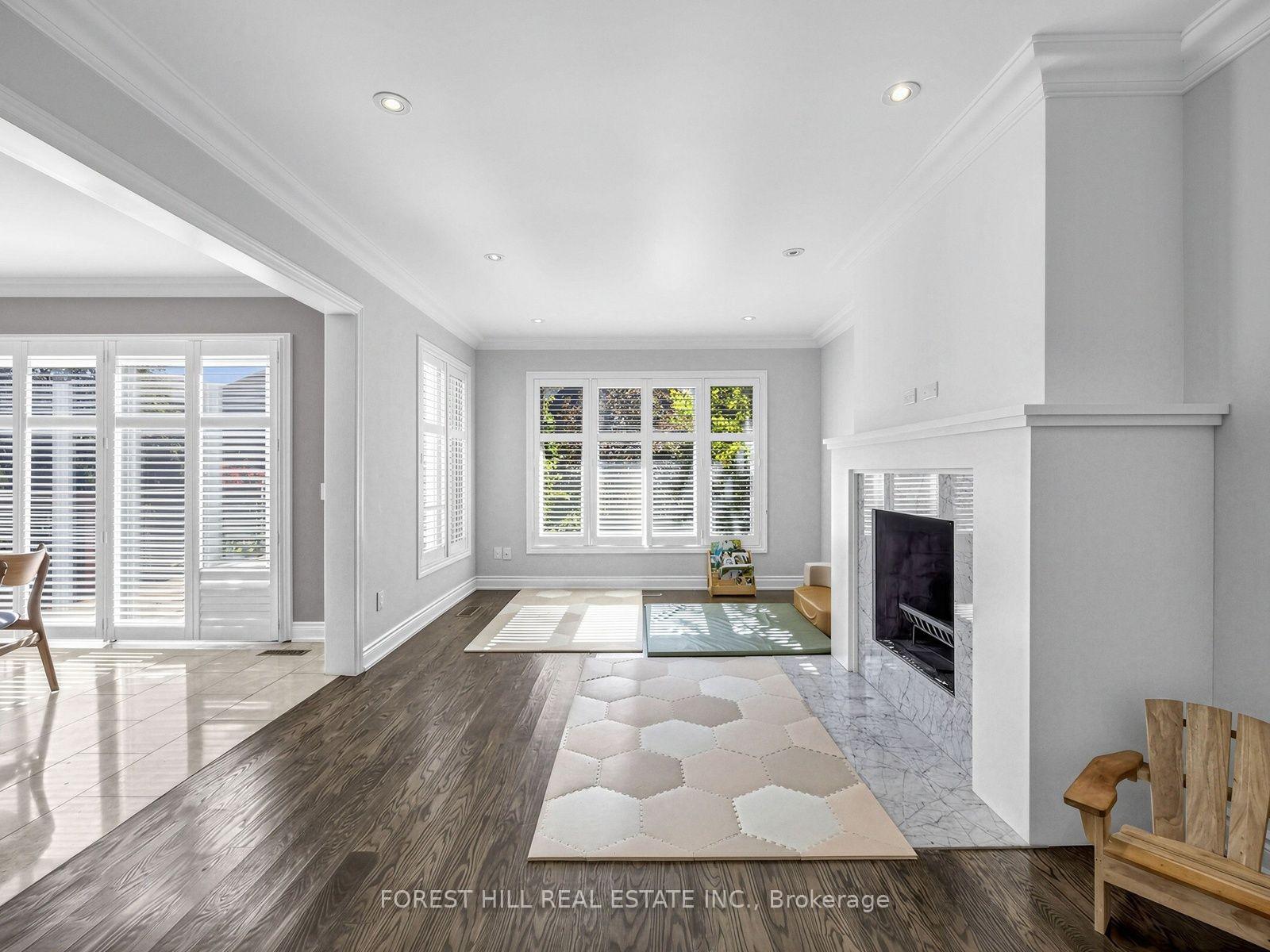 Photo 10 of 481 Cranbrooke Avenue, Toronto, Bedford Park-Nortown — HOMEH