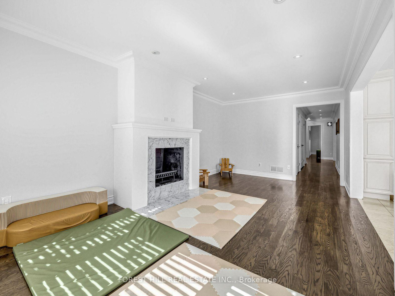 Photo 12 of 481 Cranbrooke Avenue, Toronto, Bedford Park-Nortown — HOMEH